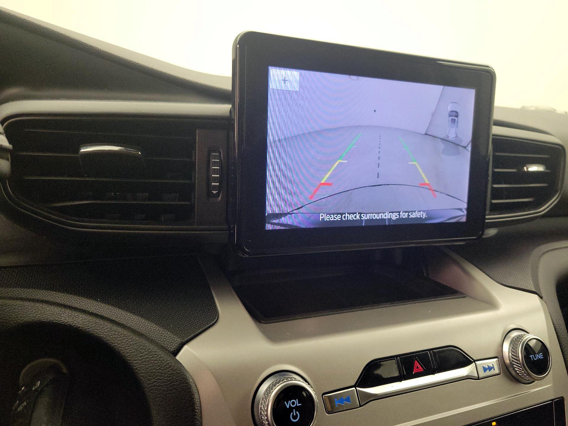 Thumbnail: 2022 Ford Explorer - 14