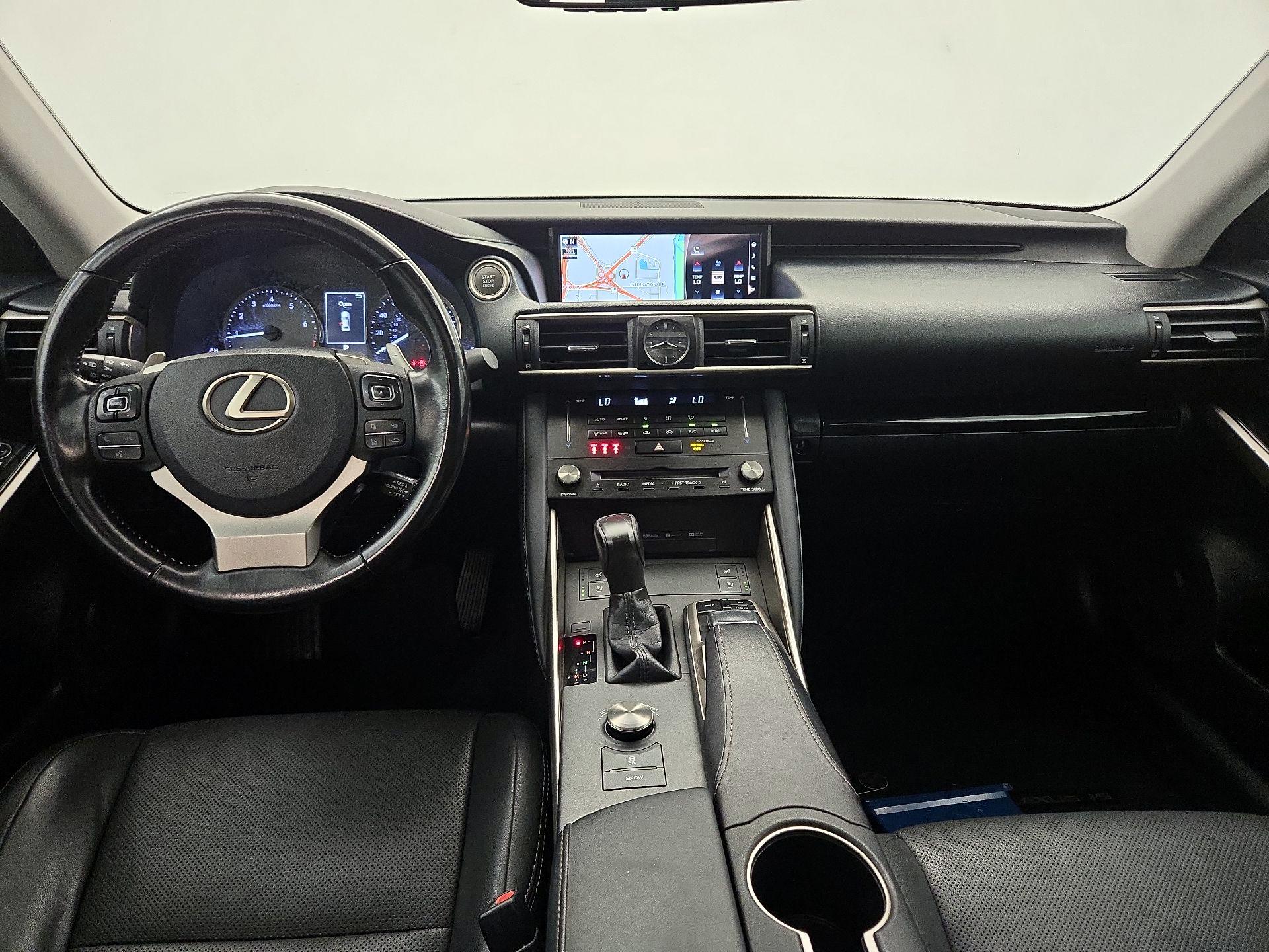 Thumbnail: 2017 Lexus IS - 9