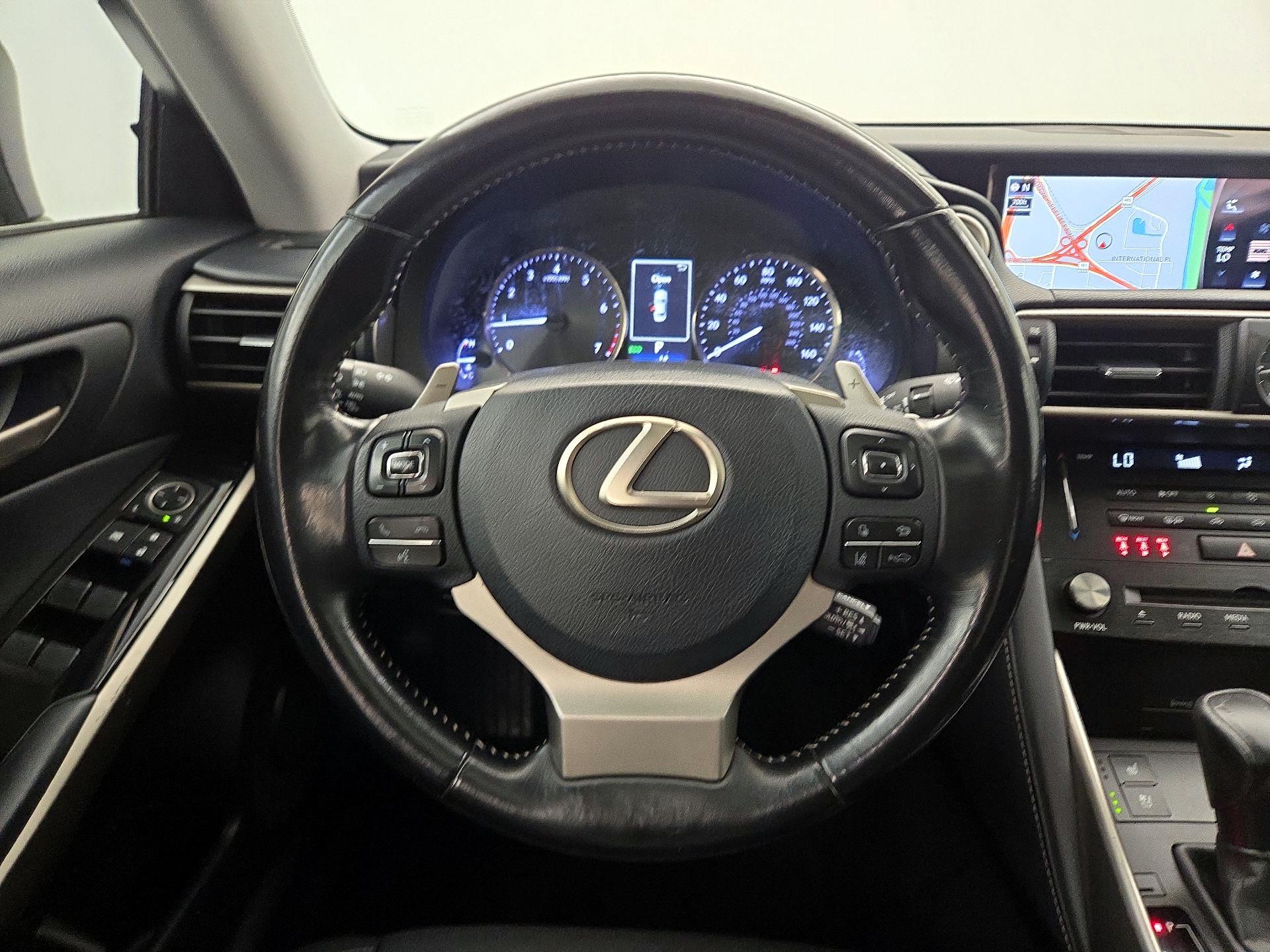 Thumbnail: 2017 Lexus IS - 10