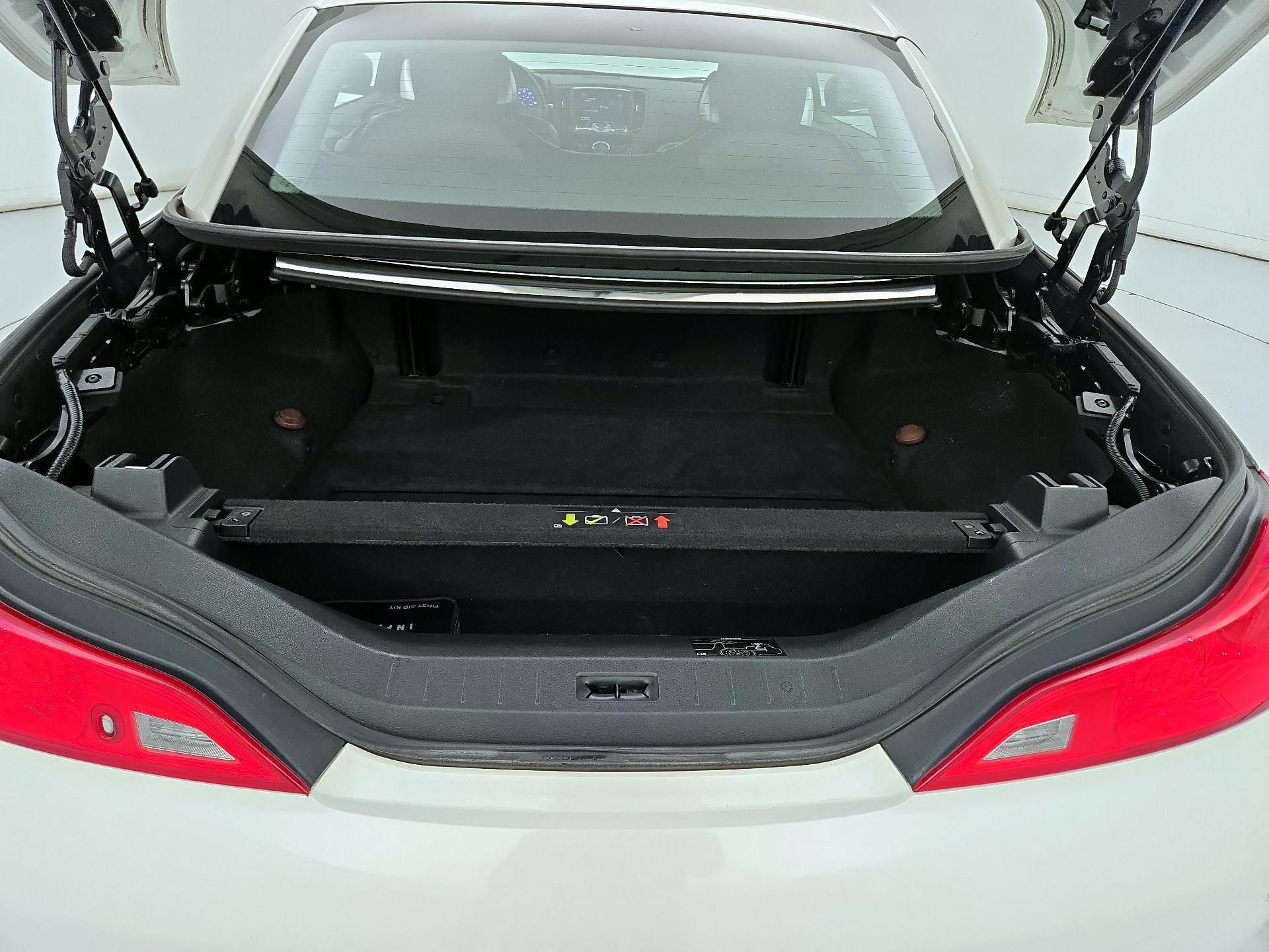 Thumbnail: 2015 INFINITI Q60 - 19