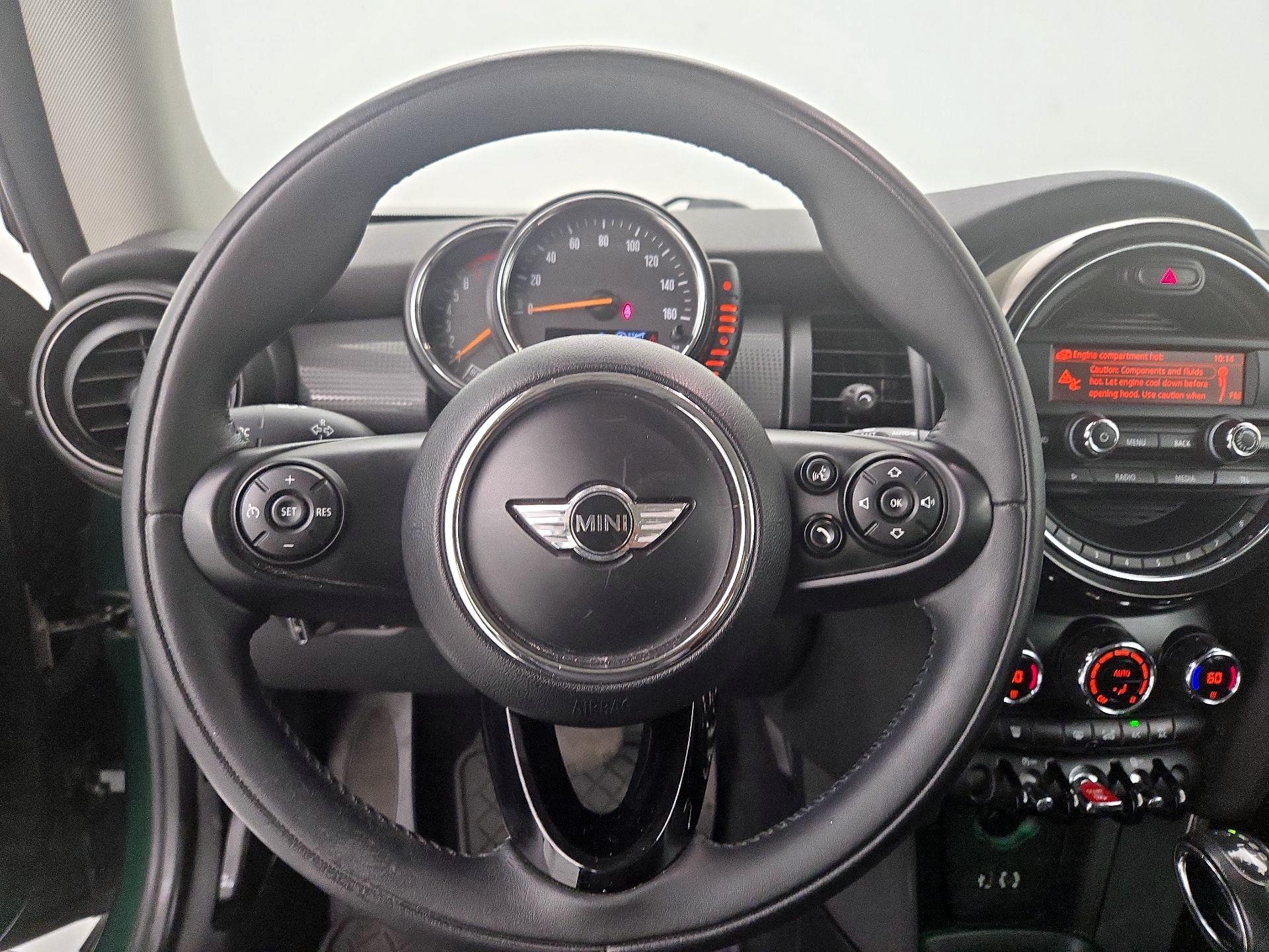 Thumbnail: 2015 MINI Cooper Hardtop - 10