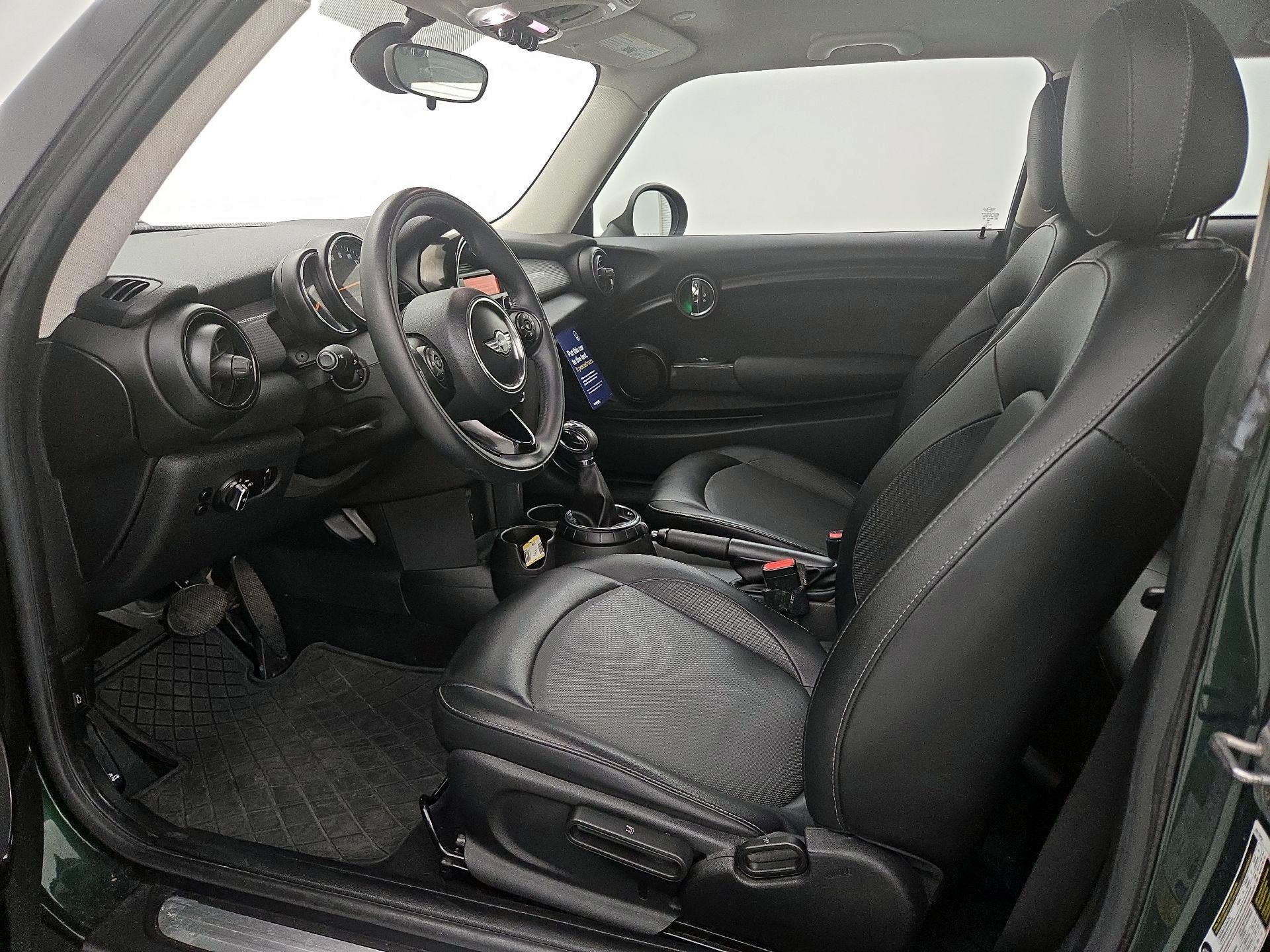 Thumbnail: 2015 MINI Cooper Hardtop - 11
