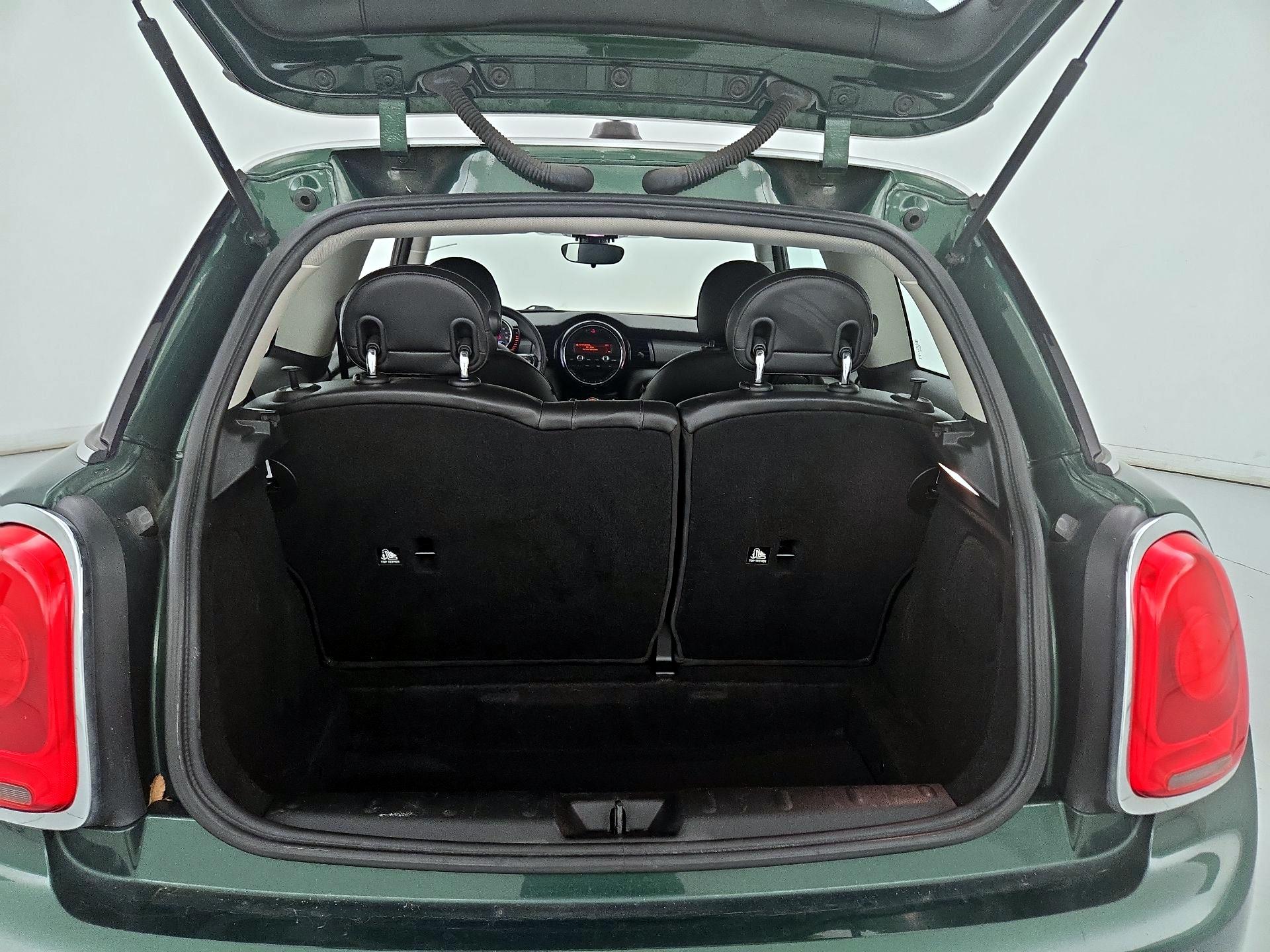 Thumbnail: 2015 MINI Cooper Hardtop - 19