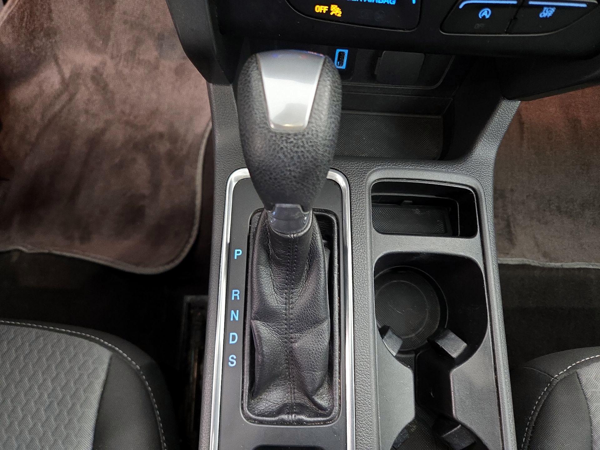 Thumbnail: 2017 Ford Escape - 15