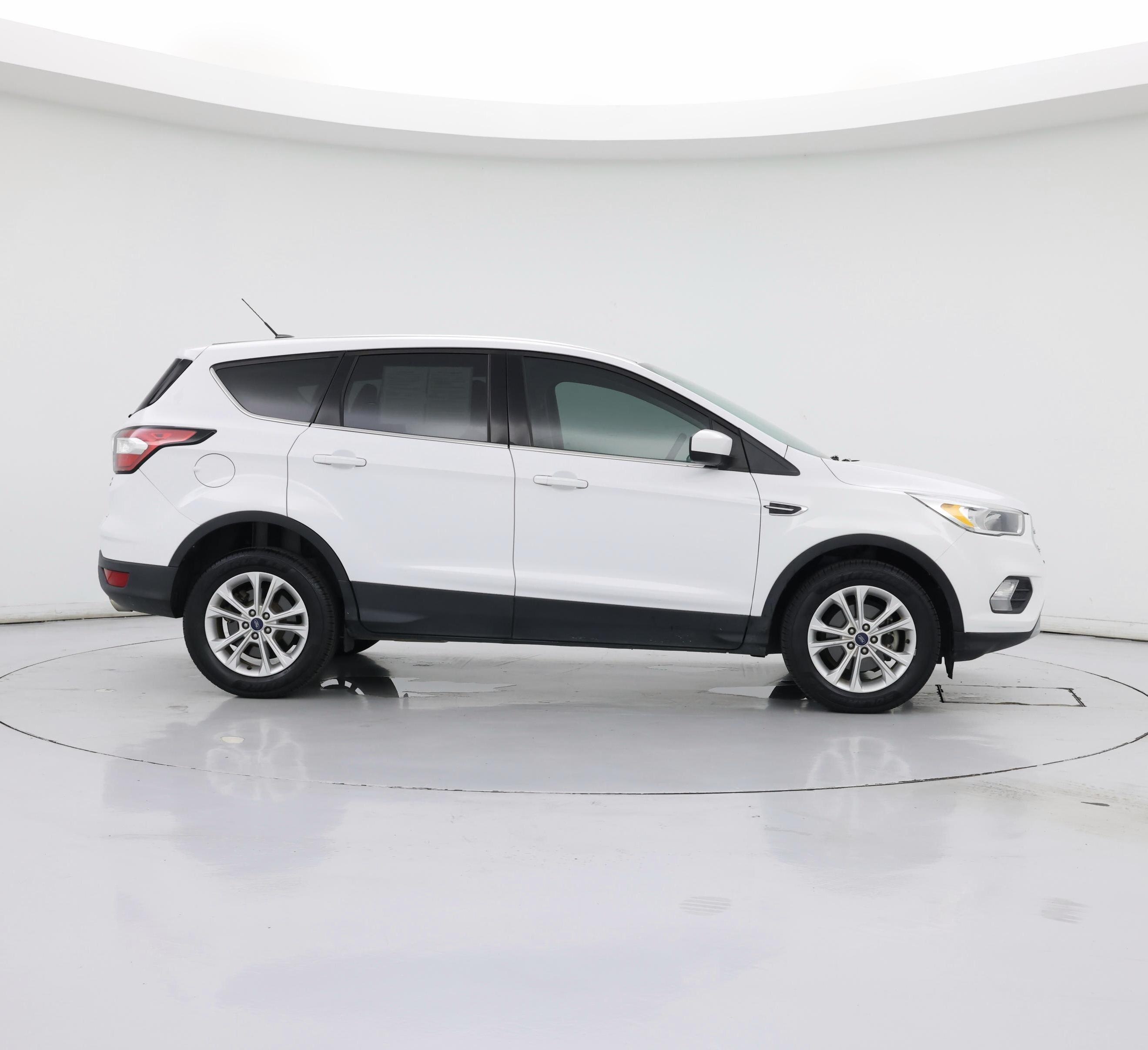 Thumbnail: 2017 Ford Escape - 7