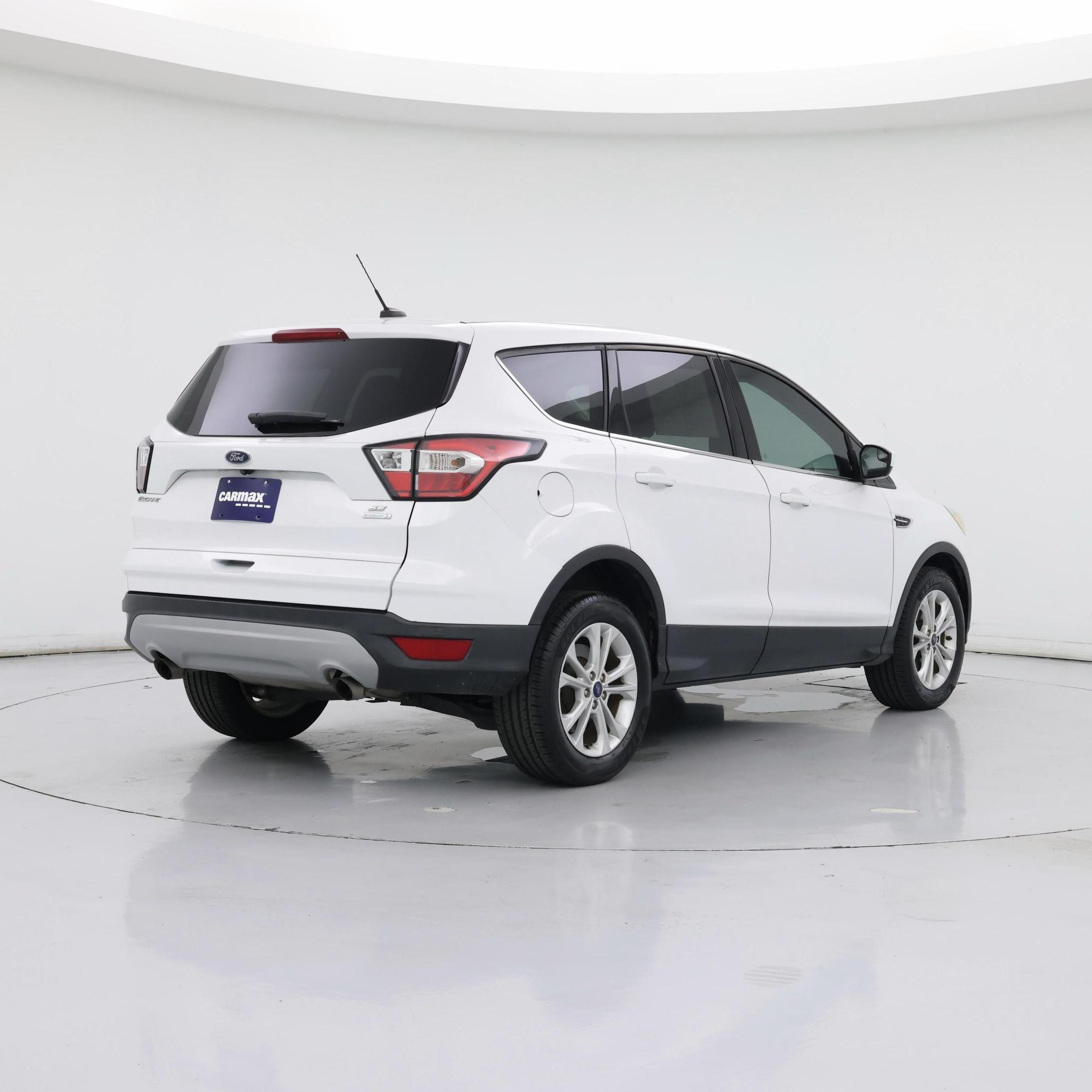 Thumbnail: 2017 Ford Escape - 8