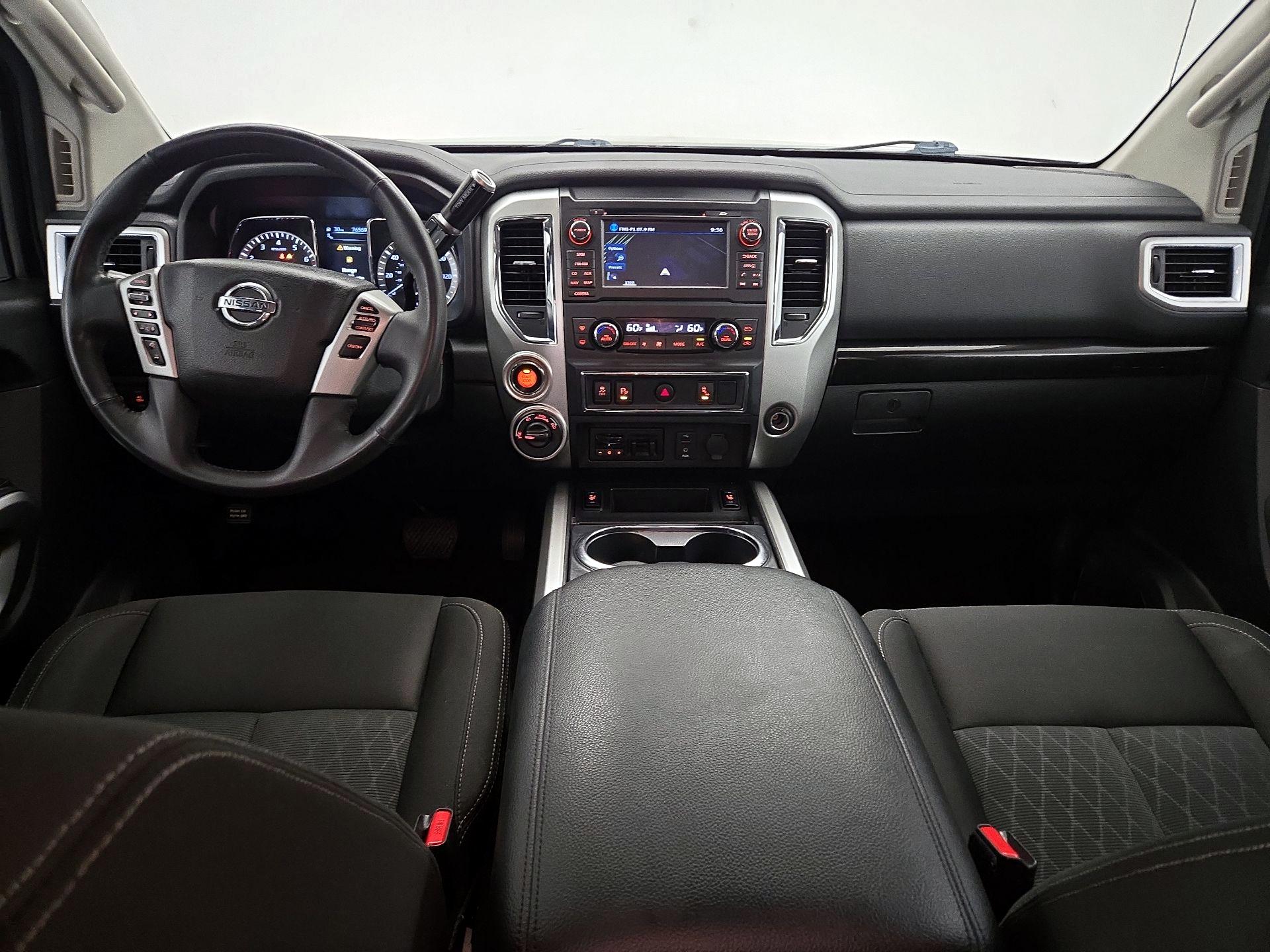 Thumbnail: 2017 Nissan Titan - 9