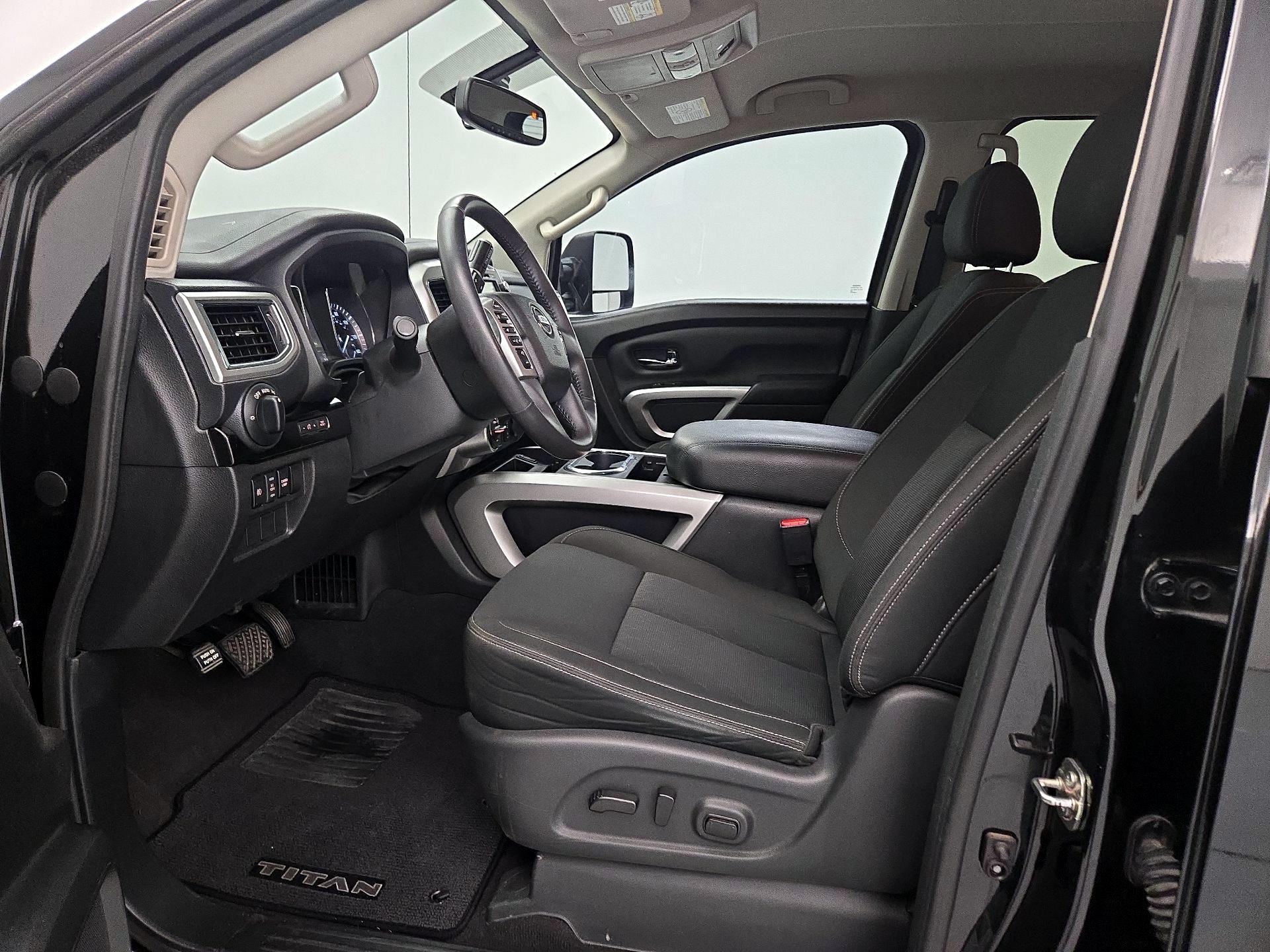 Thumbnail: 2017 Nissan Titan - 11