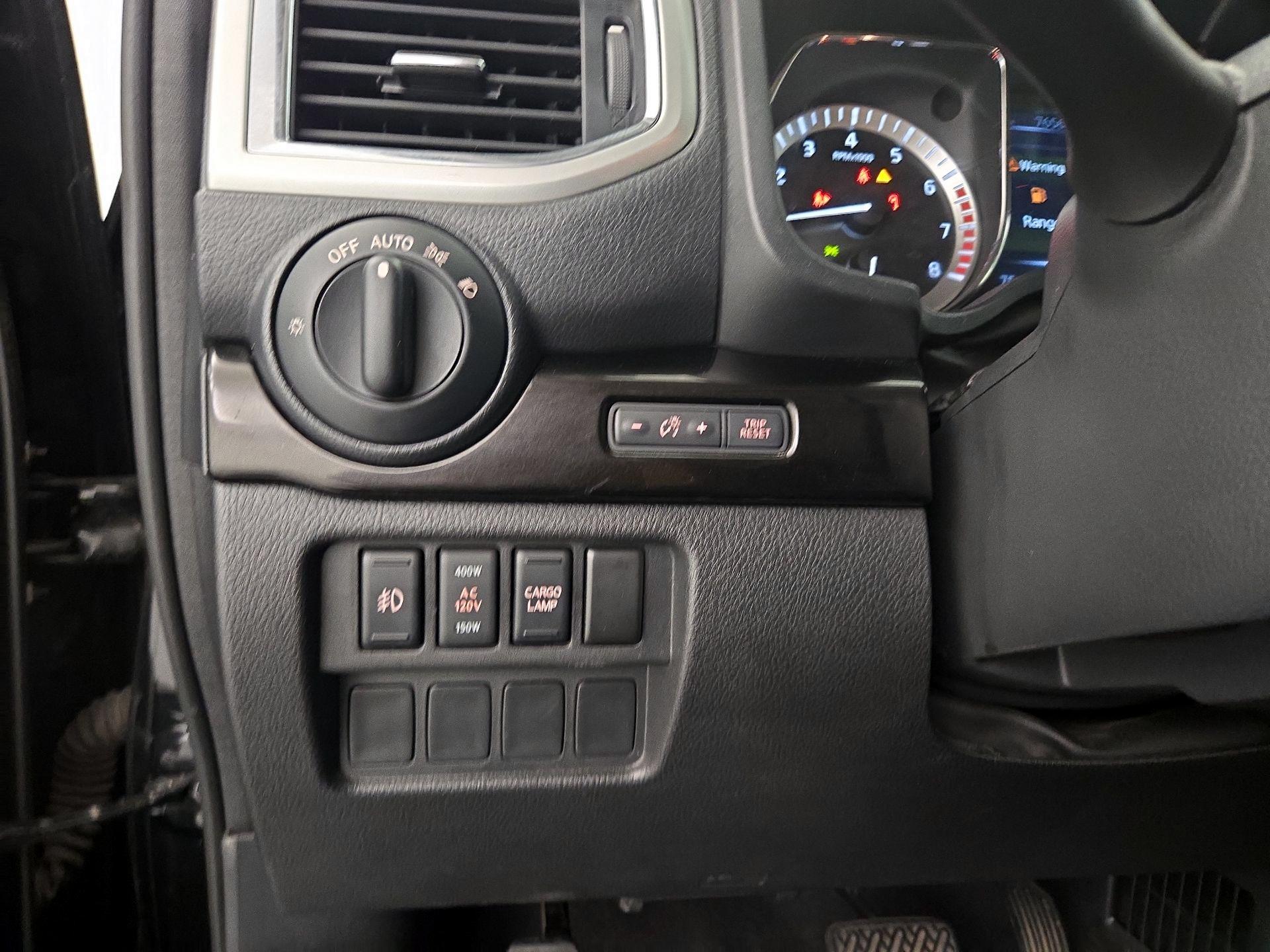 Thumbnail: 2017 Nissan Titan - 13
