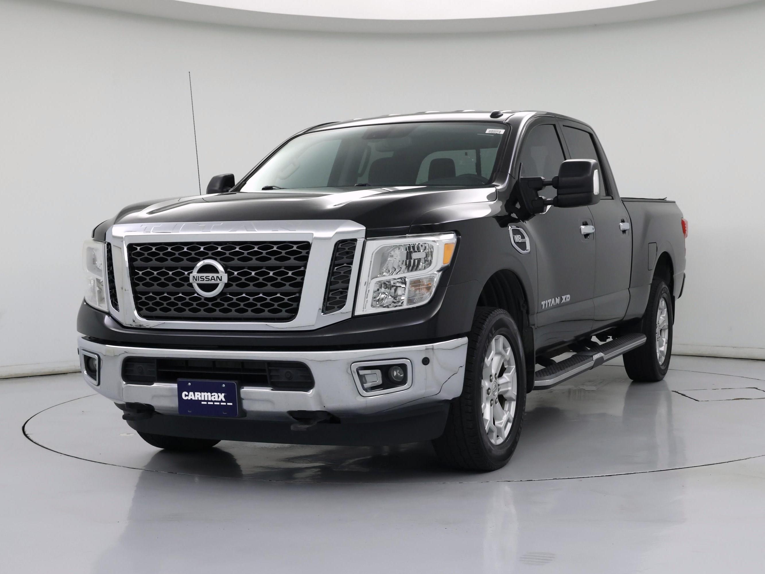 Thumbnail: 2017 Nissan Titan - 4