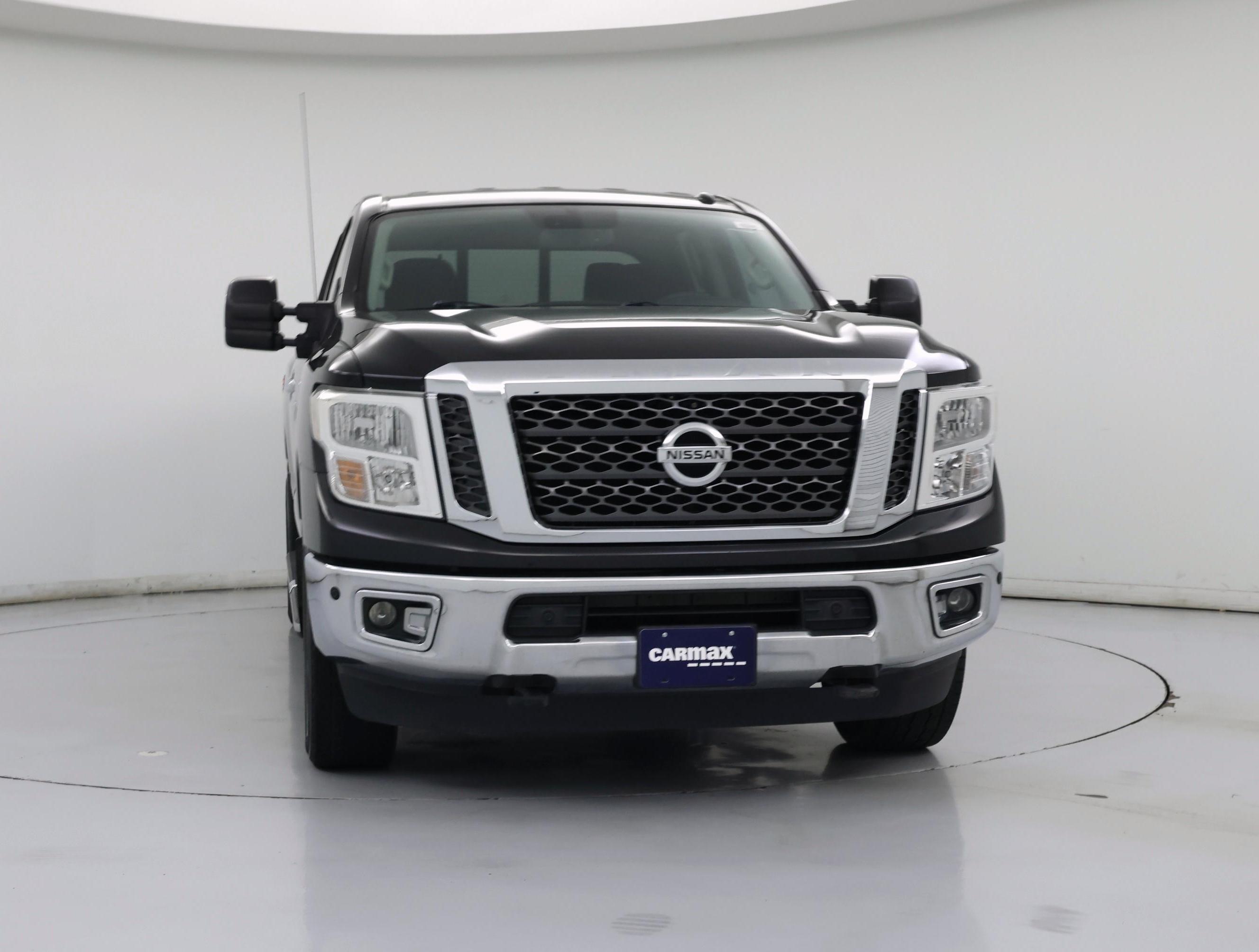 Thumbnail: 2017 Nissan Titan - 5