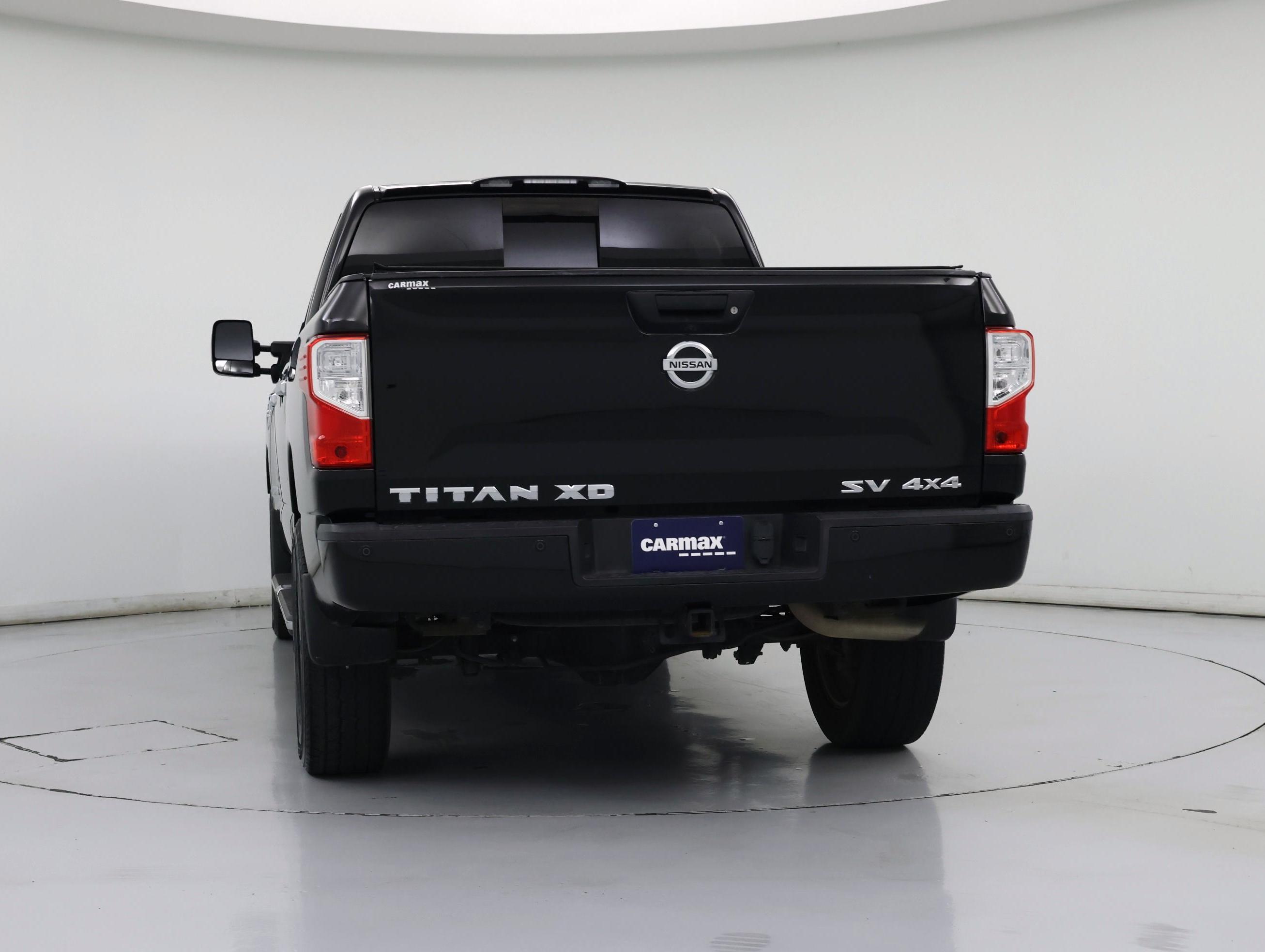 Thumbnail: 2017 Nissan Titan - 6