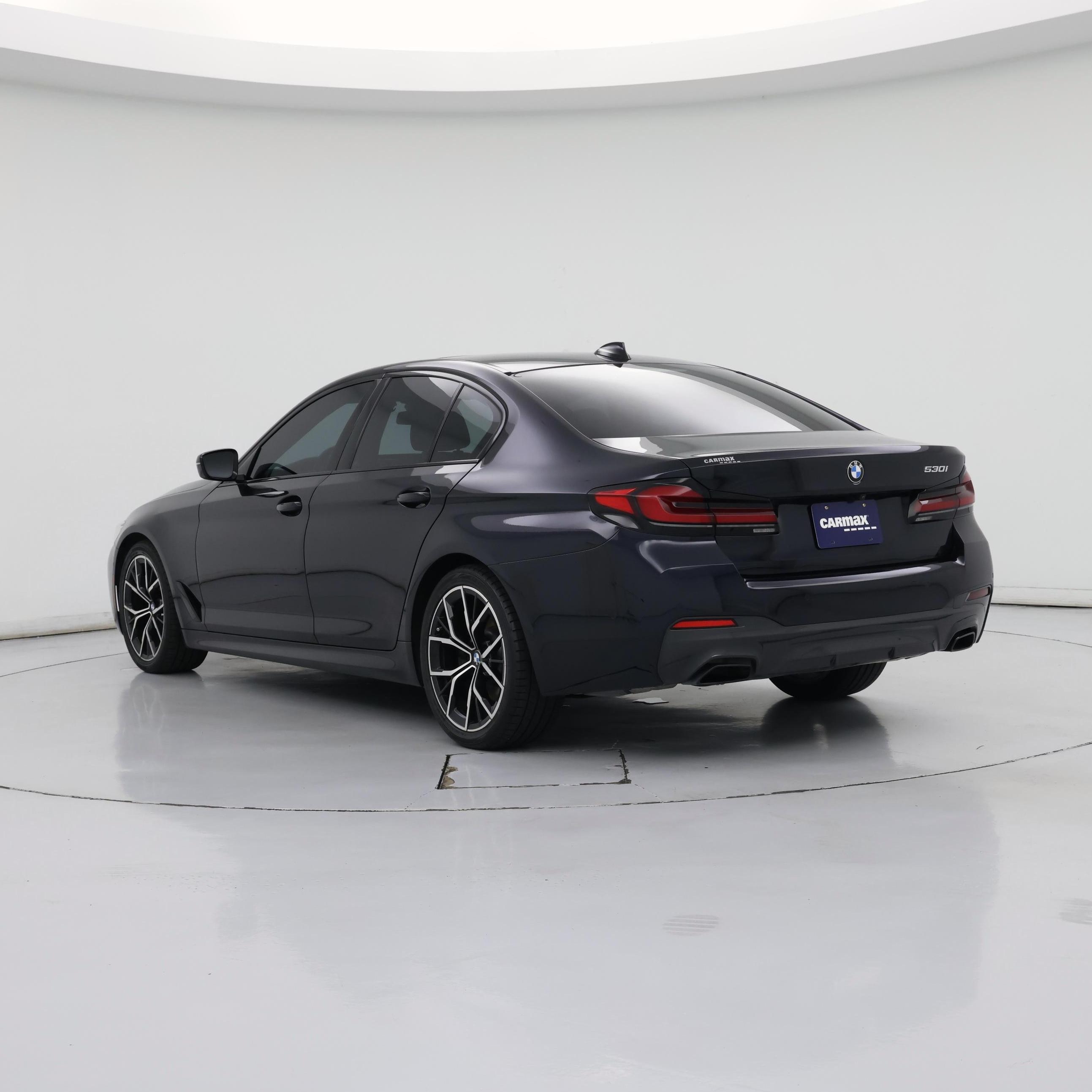 Thumbnail: 2022 BMW 5 Series - 2