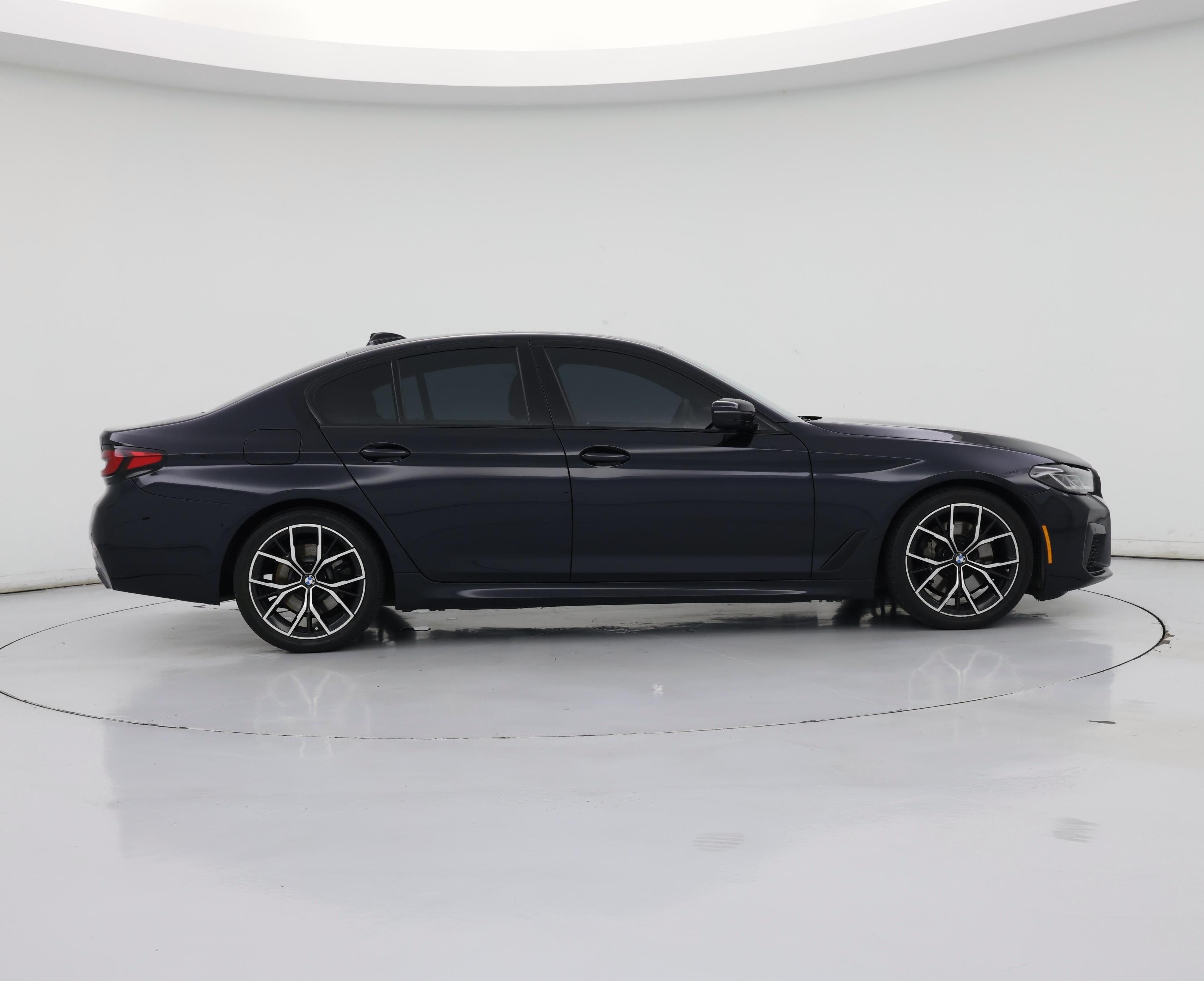 Thumbnail: 2022 BMW 5 Series - 7