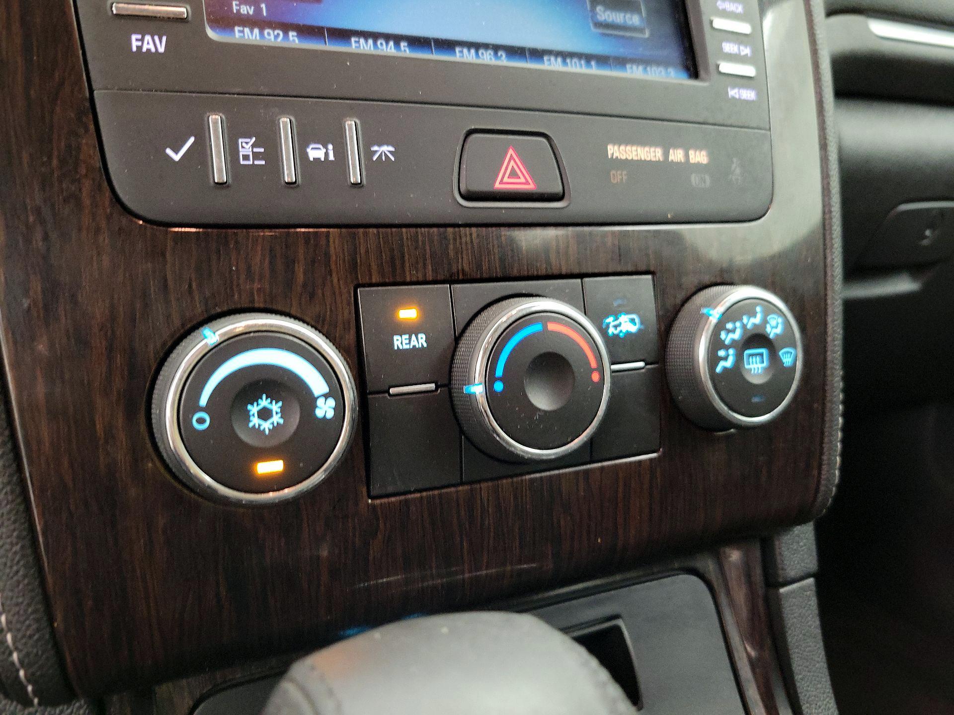 Thumbnail: 2016 Chevrolet Traverse - 16