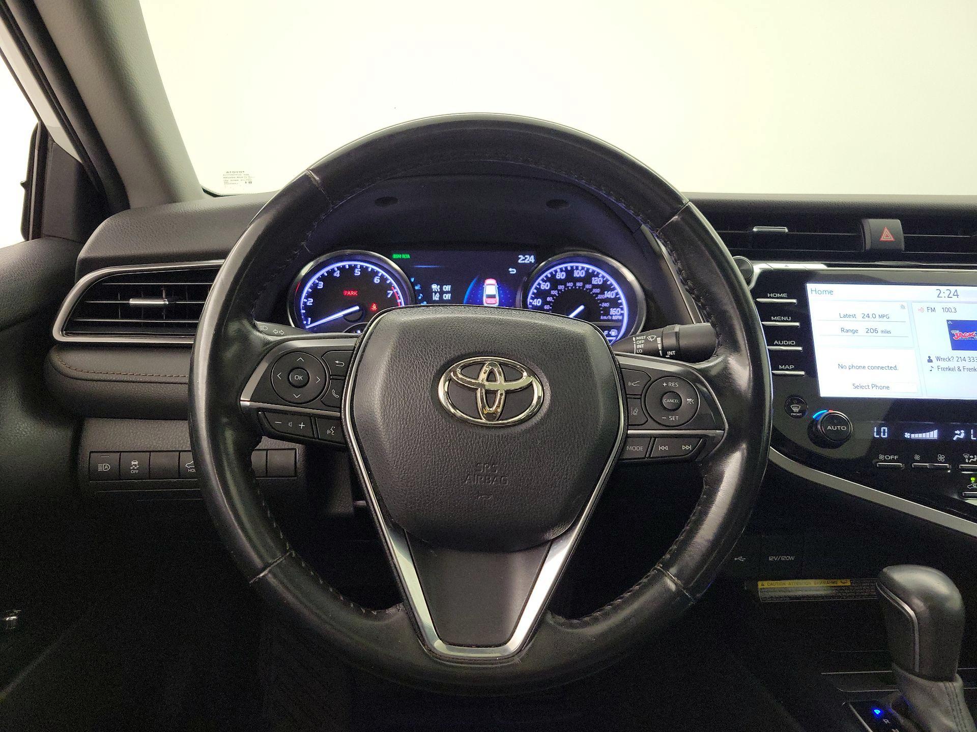 Thumbnail: 2020 Toyota Camry - 10
