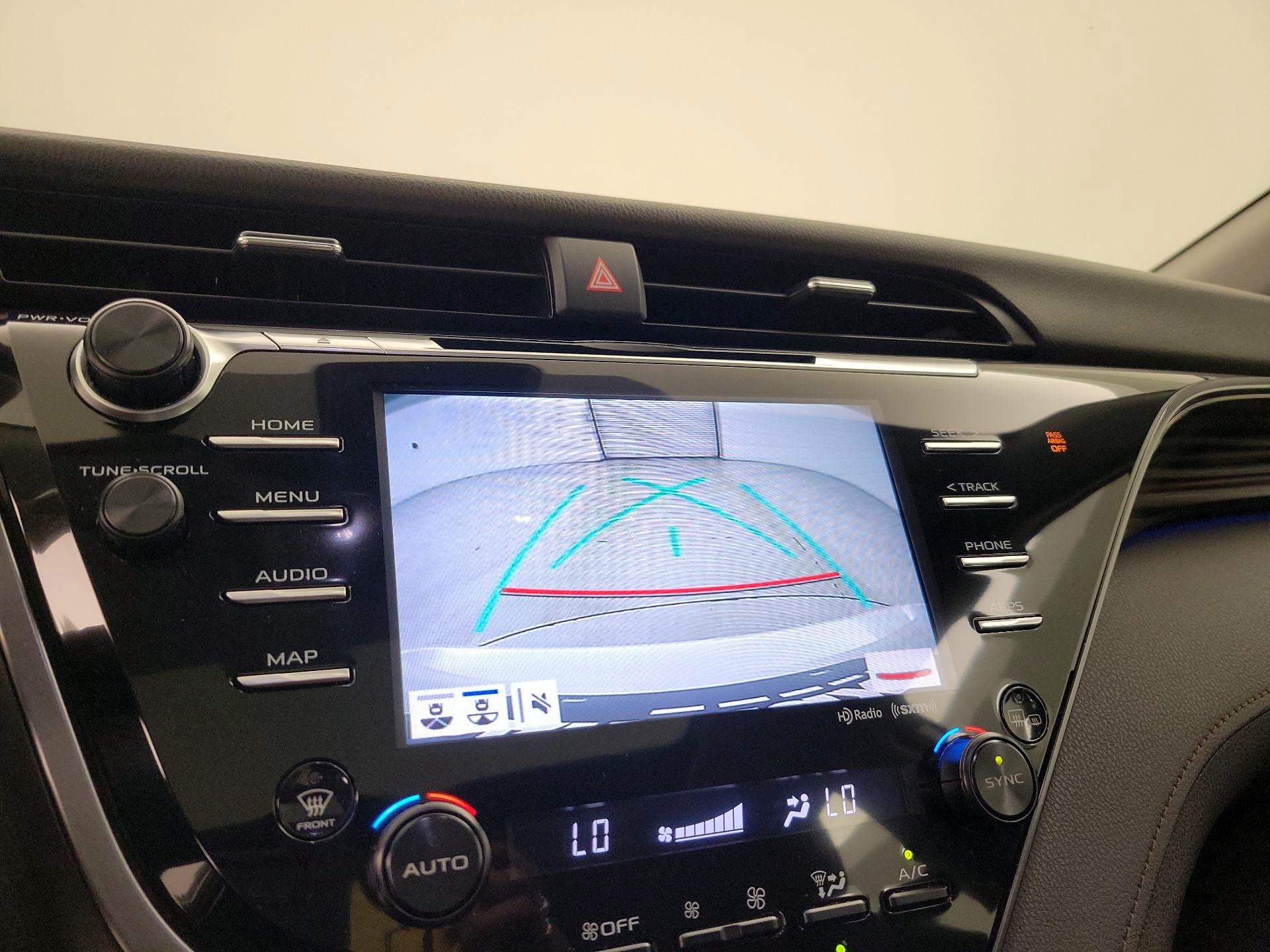 Thumbnail: 2020 Toyota Camry - 14