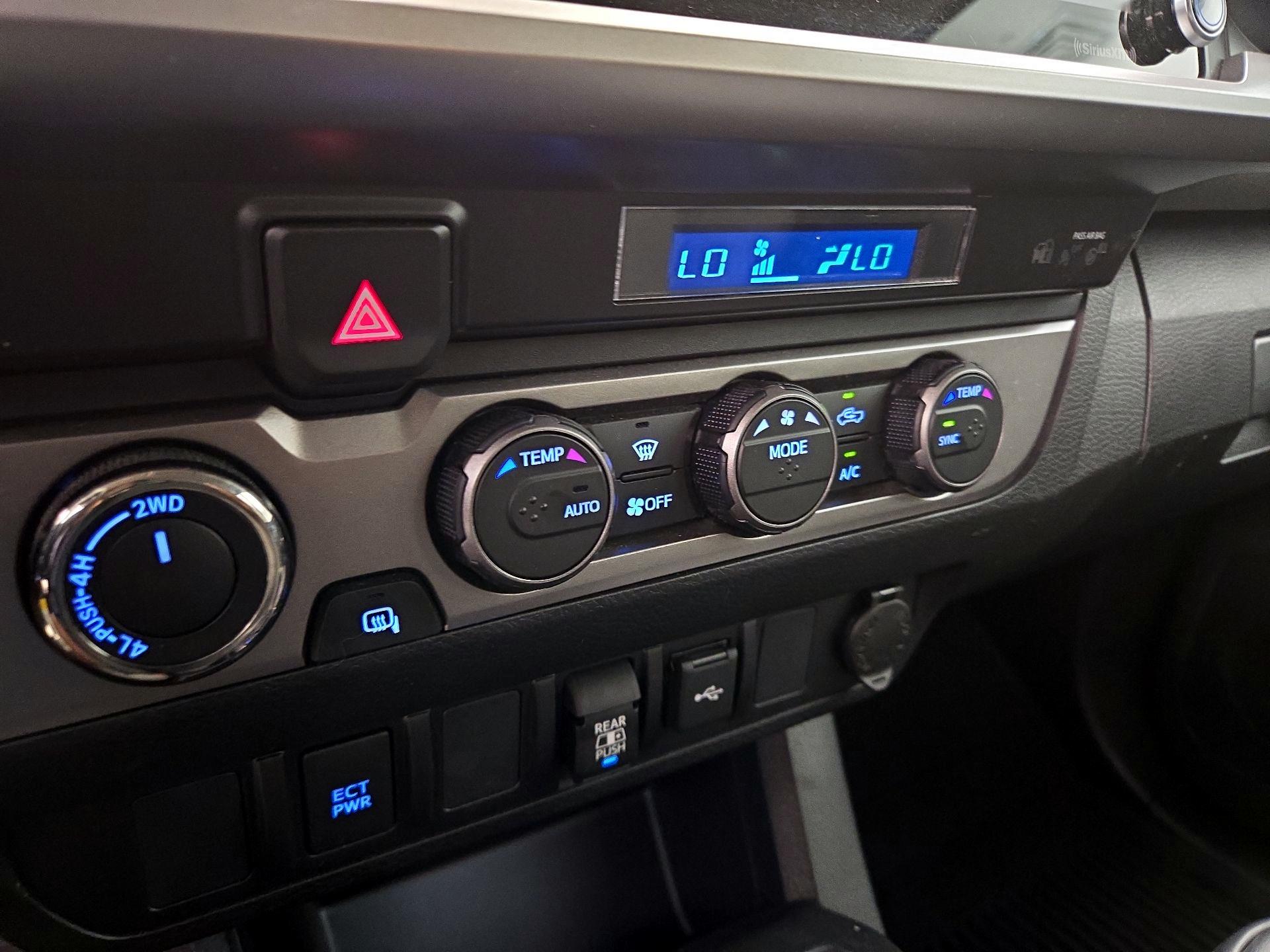 Thumbnail: 2022 Toyota Tacoma - 16