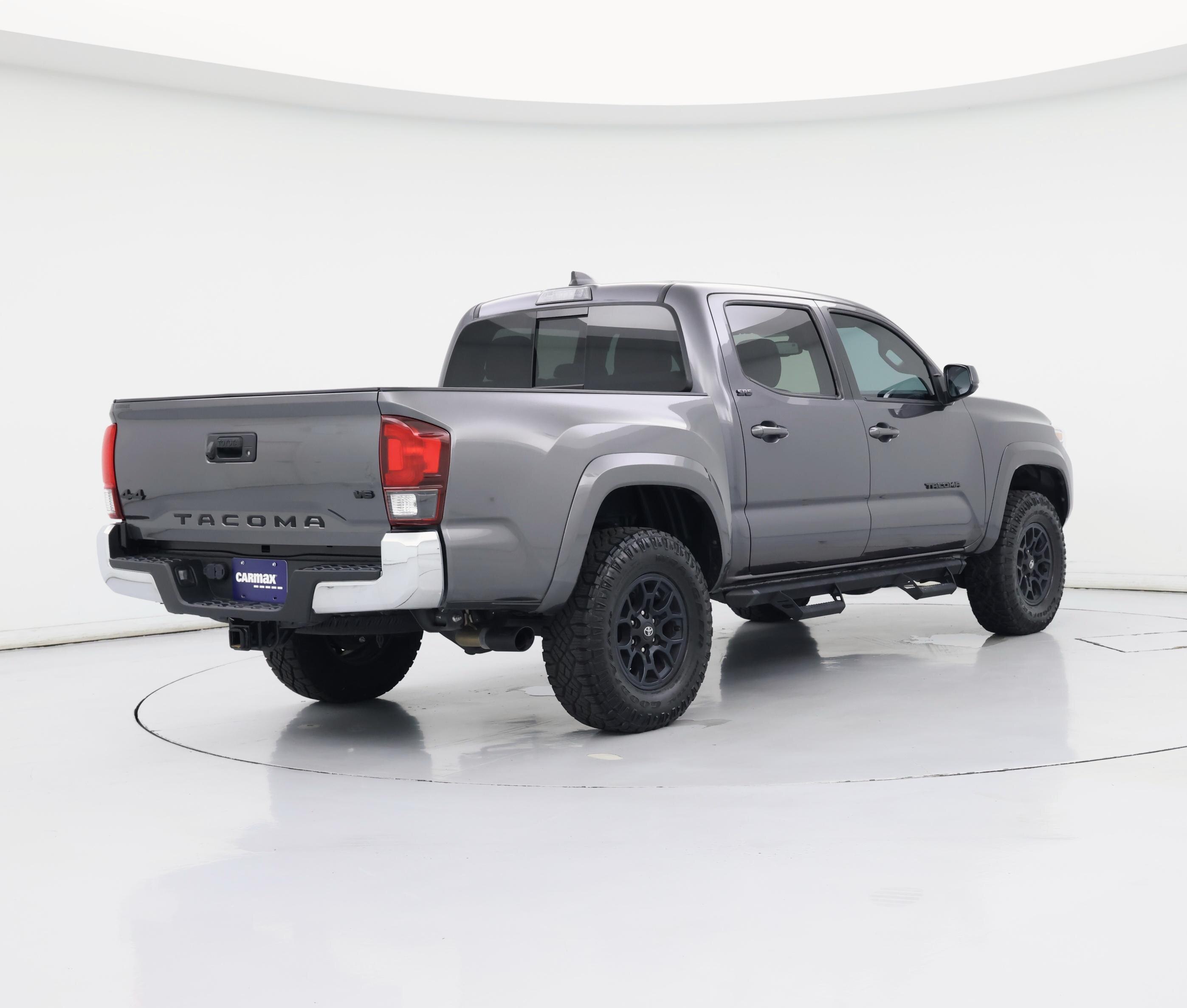 Thumbnail: 2022 Toyota Tacoma - 8