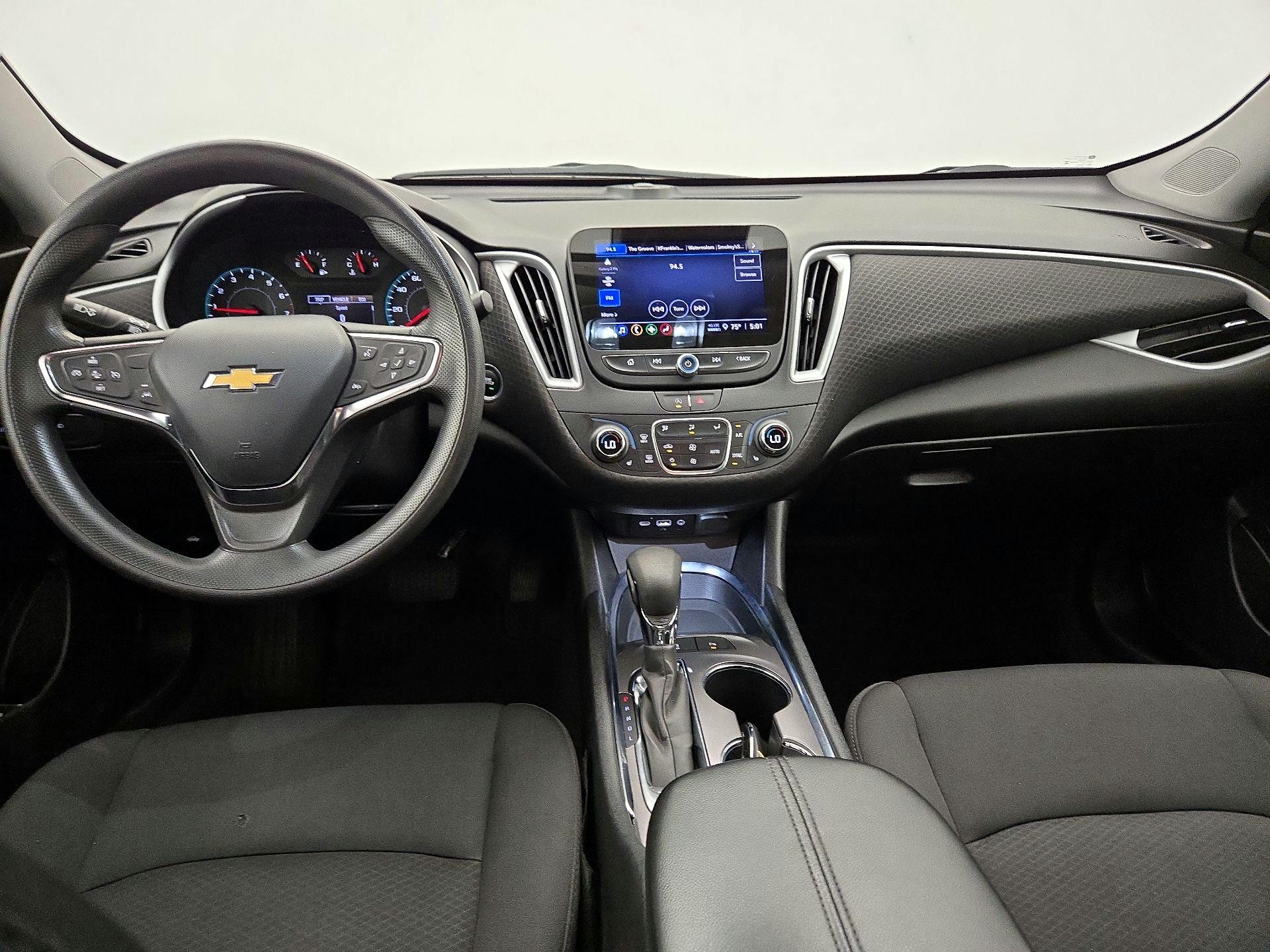 Thumbnail: 2024 Chevrolet Malibu - 9