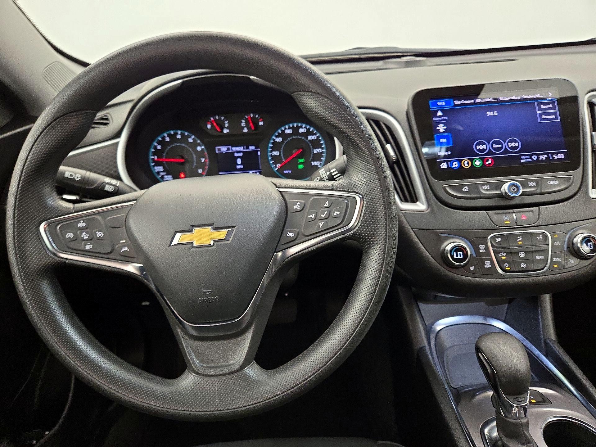 Thumbnail: 2024 Chevrolet Malibu - 10