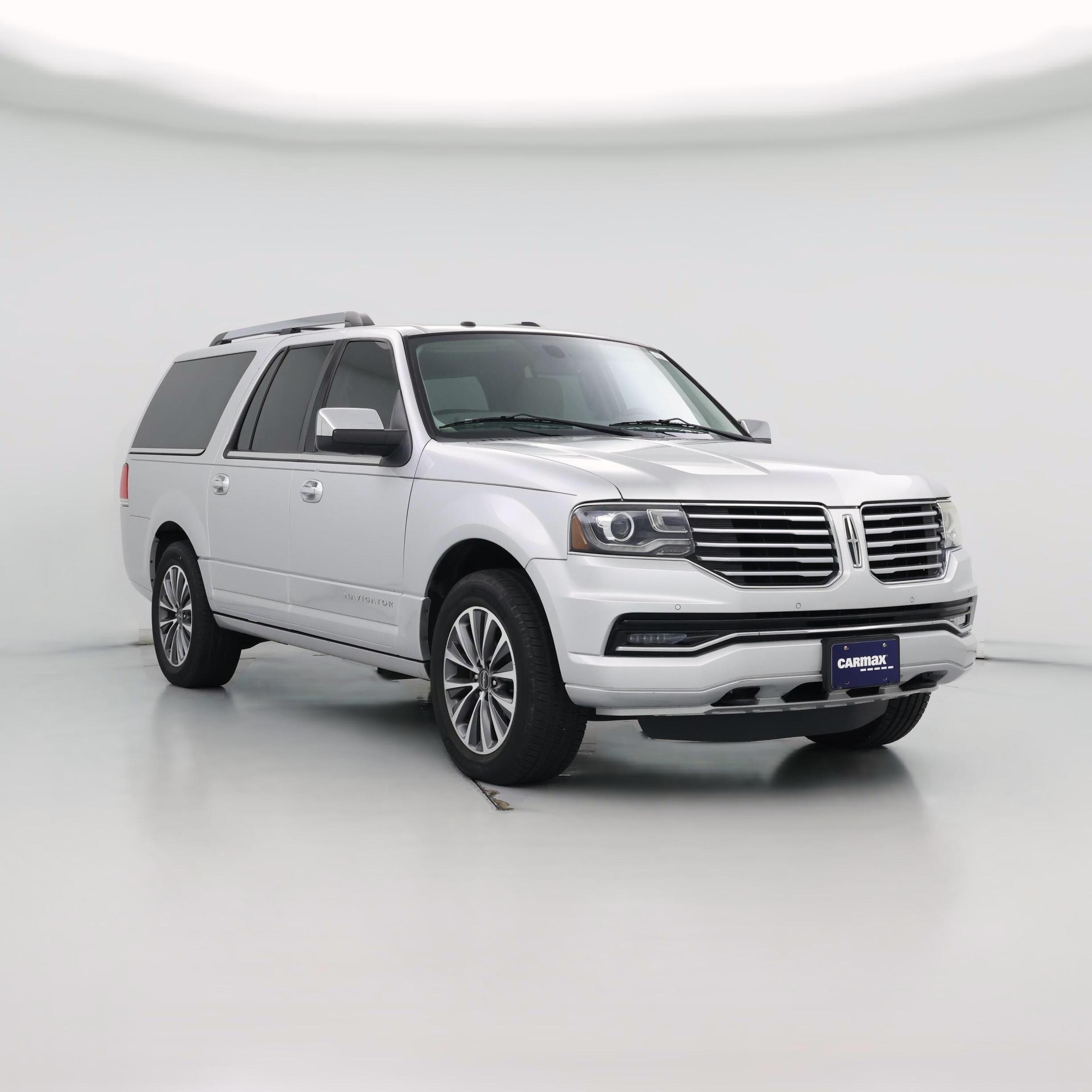 Thumbnail: 2017 Lincoln Navigator L - 1
