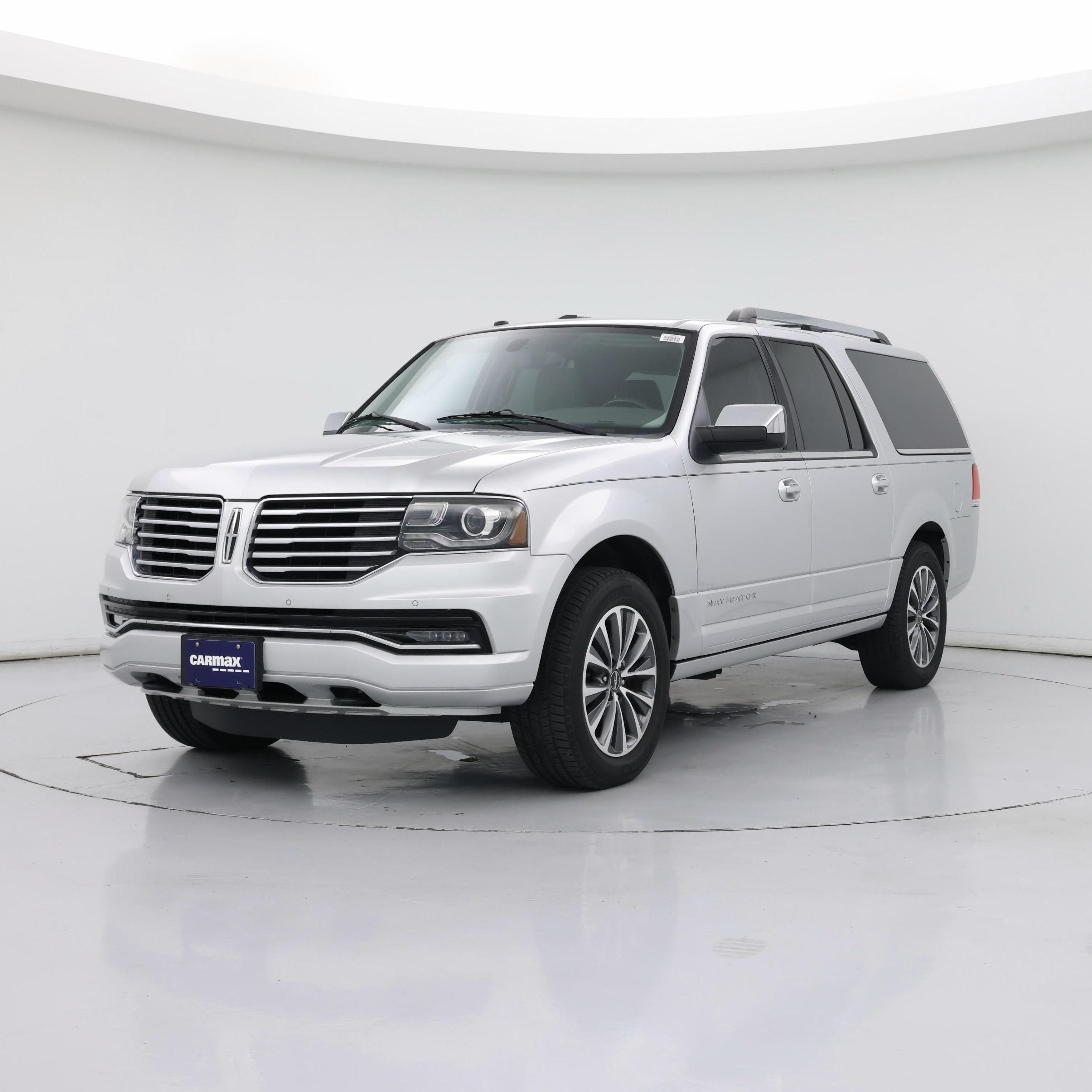 Thumbnail: 2017 Lincoln Navigator L - 4