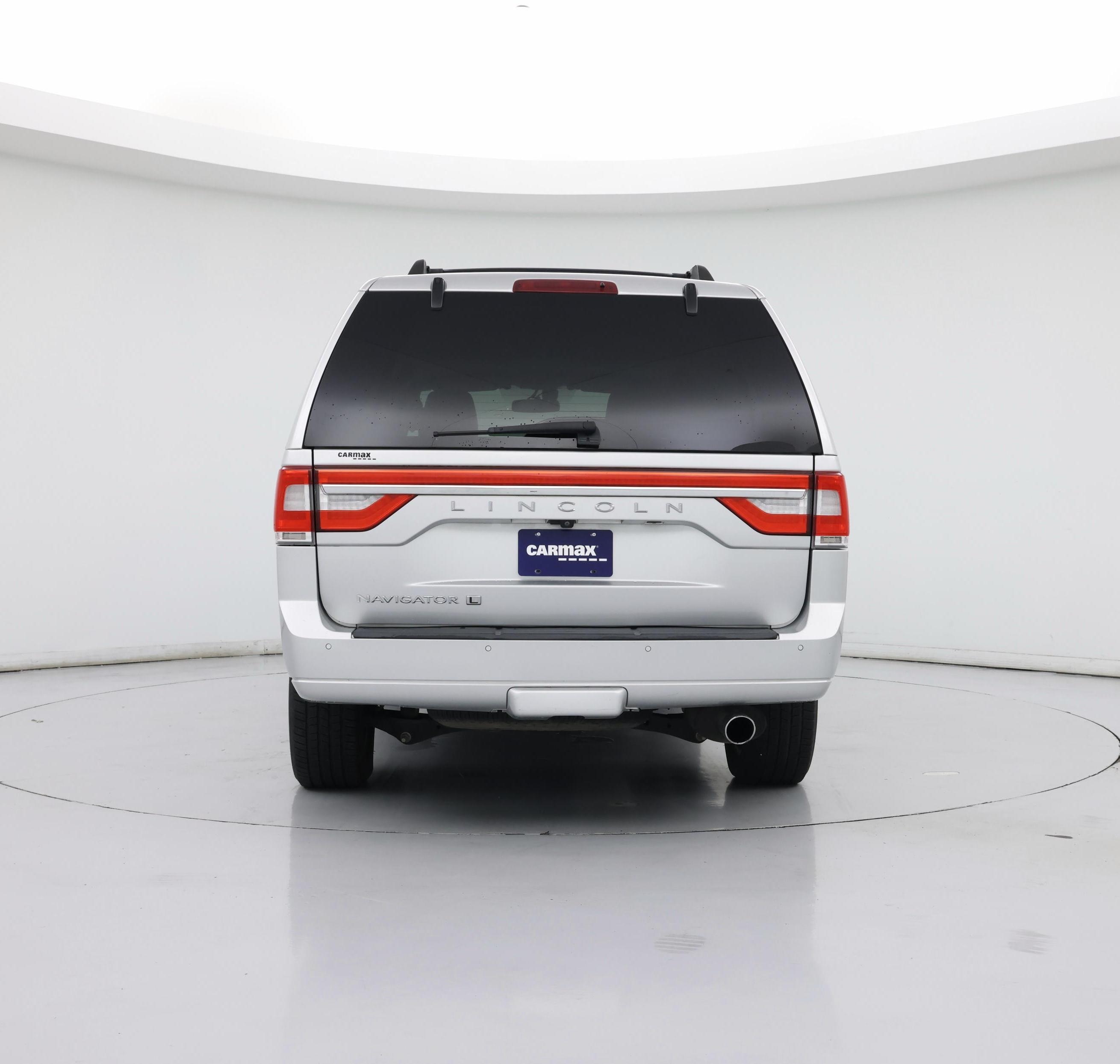 Thumbnail: 2017 Lincoln Navigator L - 6