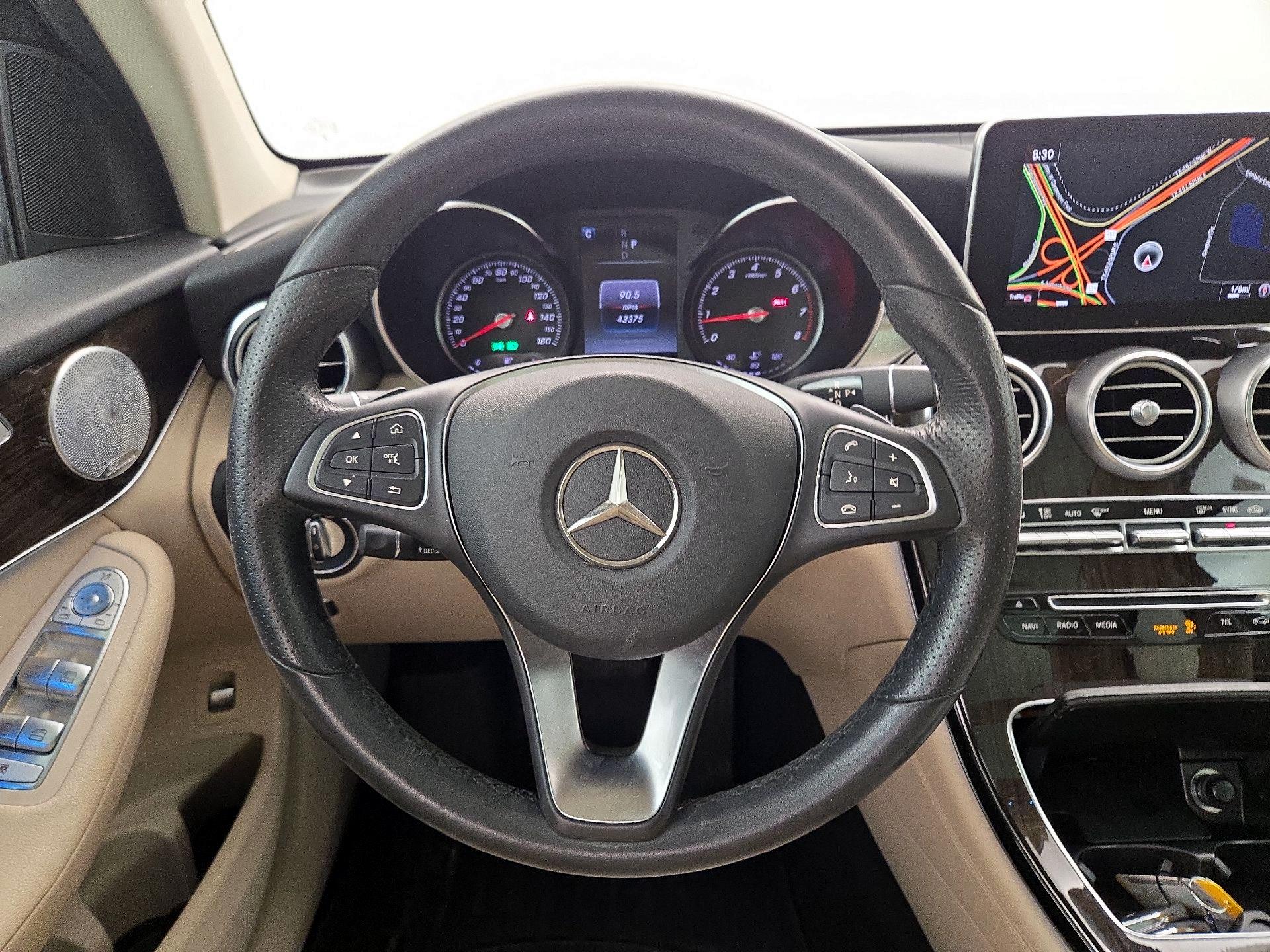 Thumbnail: 2017 Mercedes-Benz GLC - 10