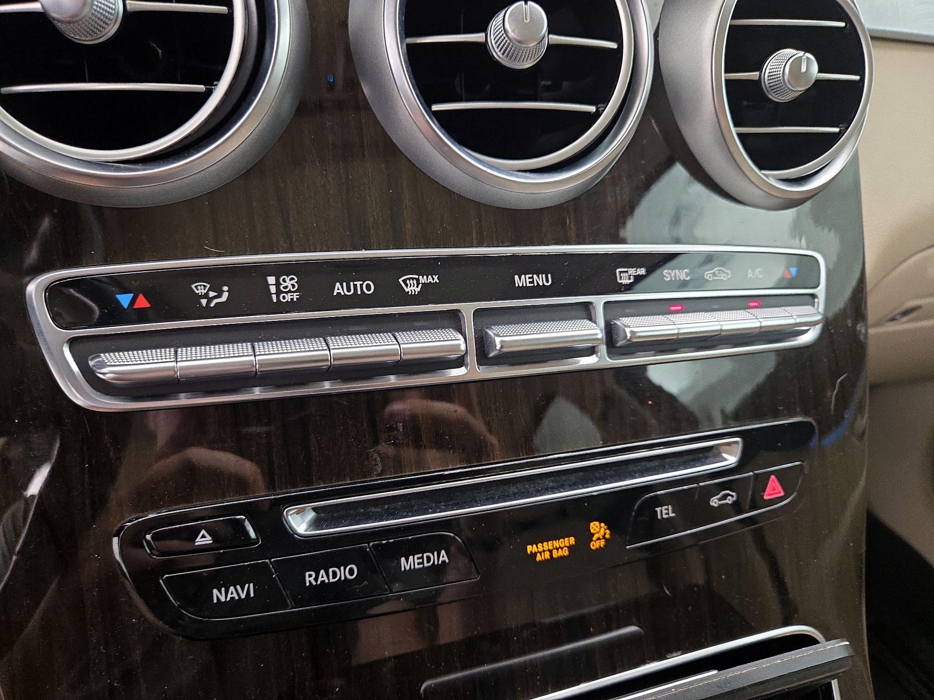 Thumbnail: 2017 Mercedes-Benz GLC - 17