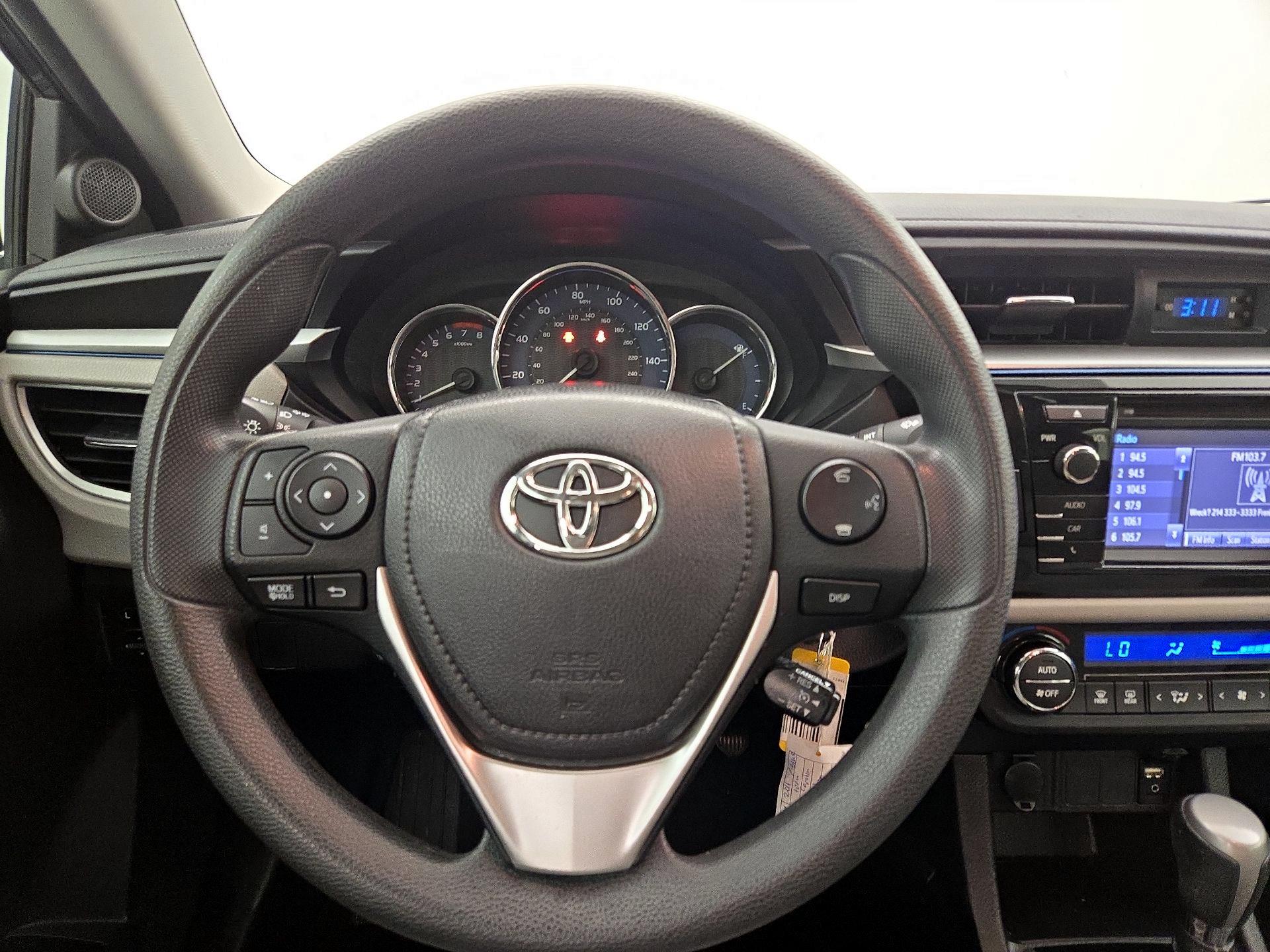 Thumbnail: 2016 Toyota Corolla - 10