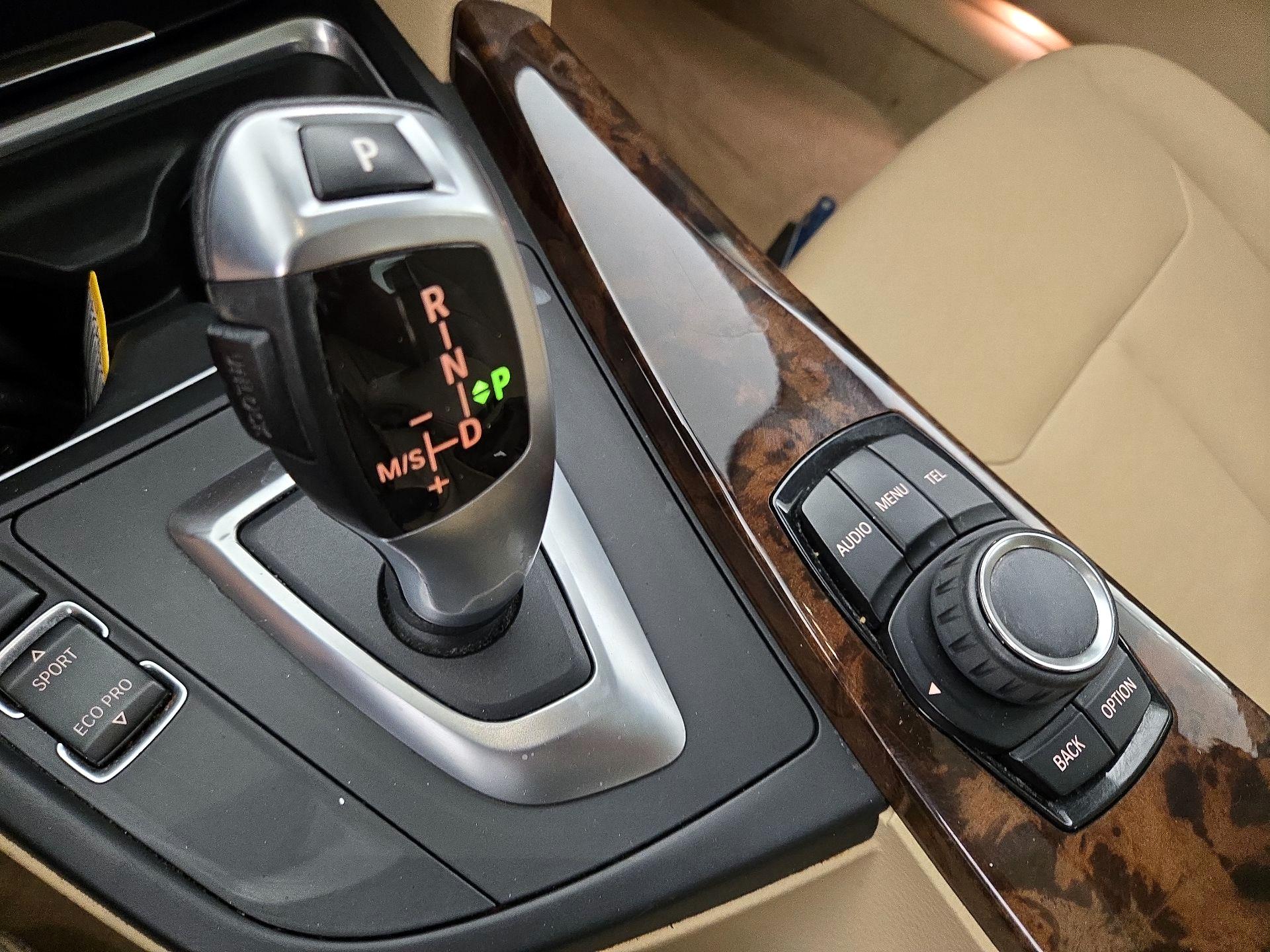 Thumbnail: 2014 BMW 3 Series - 16