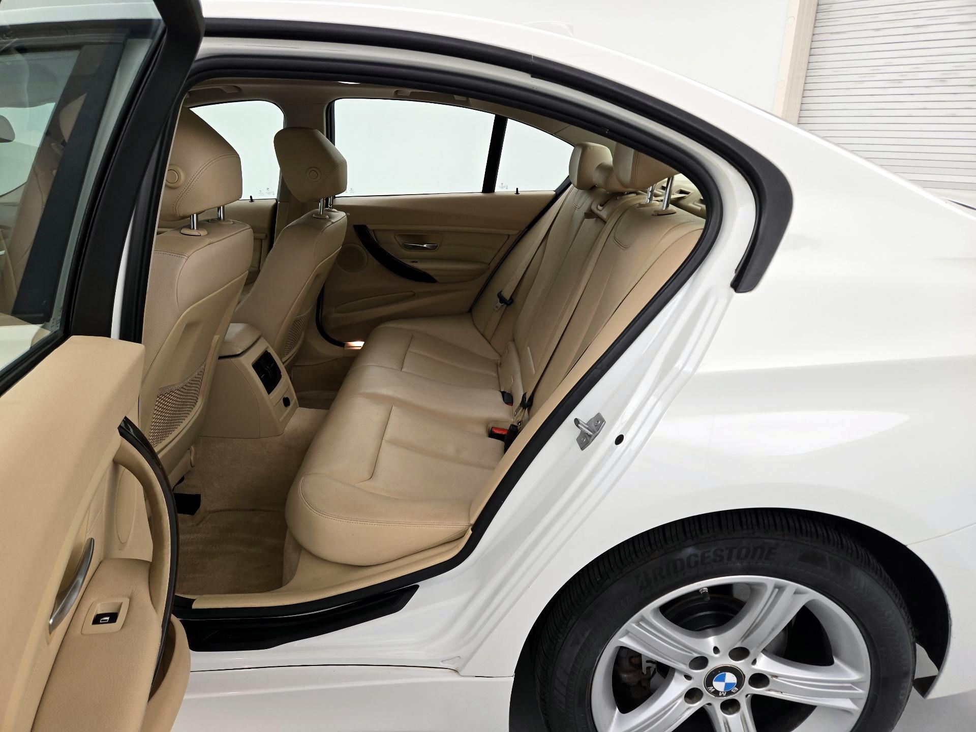Thumbnail: 2014 BMW 3 Series - 19