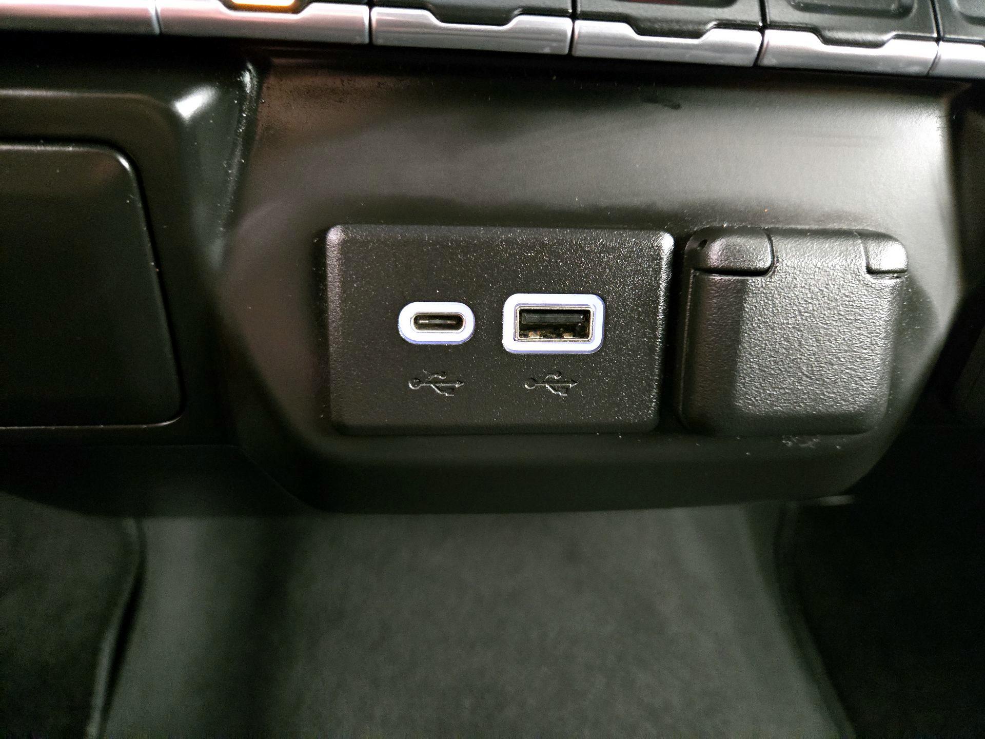 Thumbnail: 2021 Chevrolet Silverado 1500 - 18