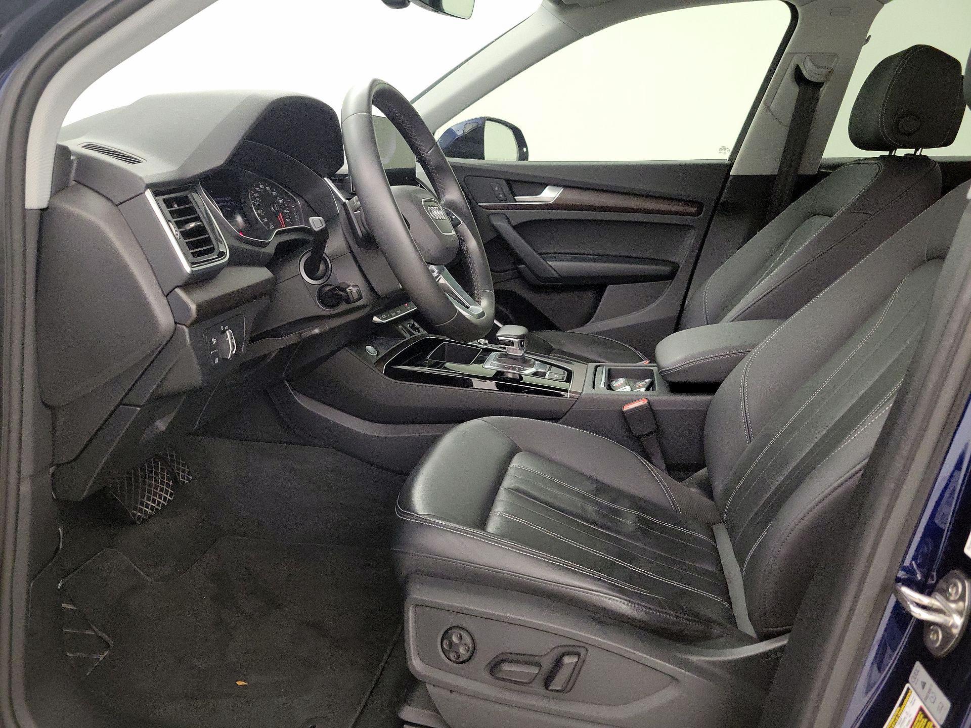 Thumbnail: 2021 Audi Q5 - 11