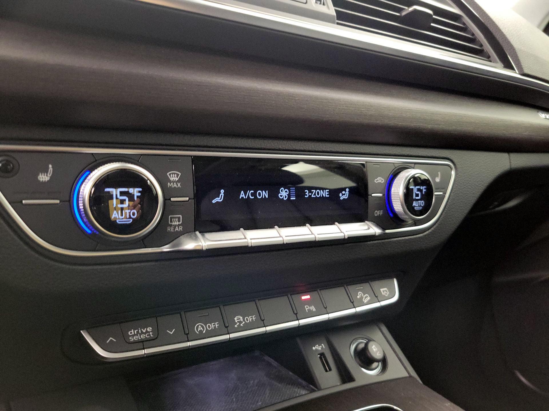 Thumbnail: 2021 Audi Q5 - 16