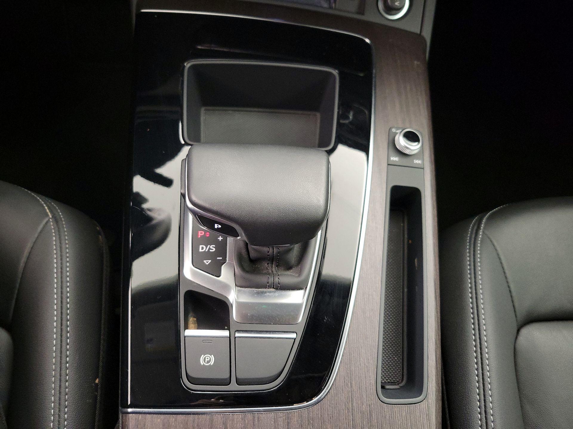 Thumbnail: 2021 Audi Q5 - 17