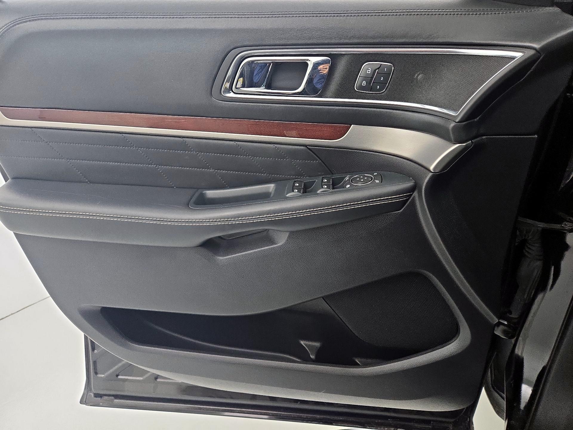 Thumbnail: 2018 Ford Explorer - 12