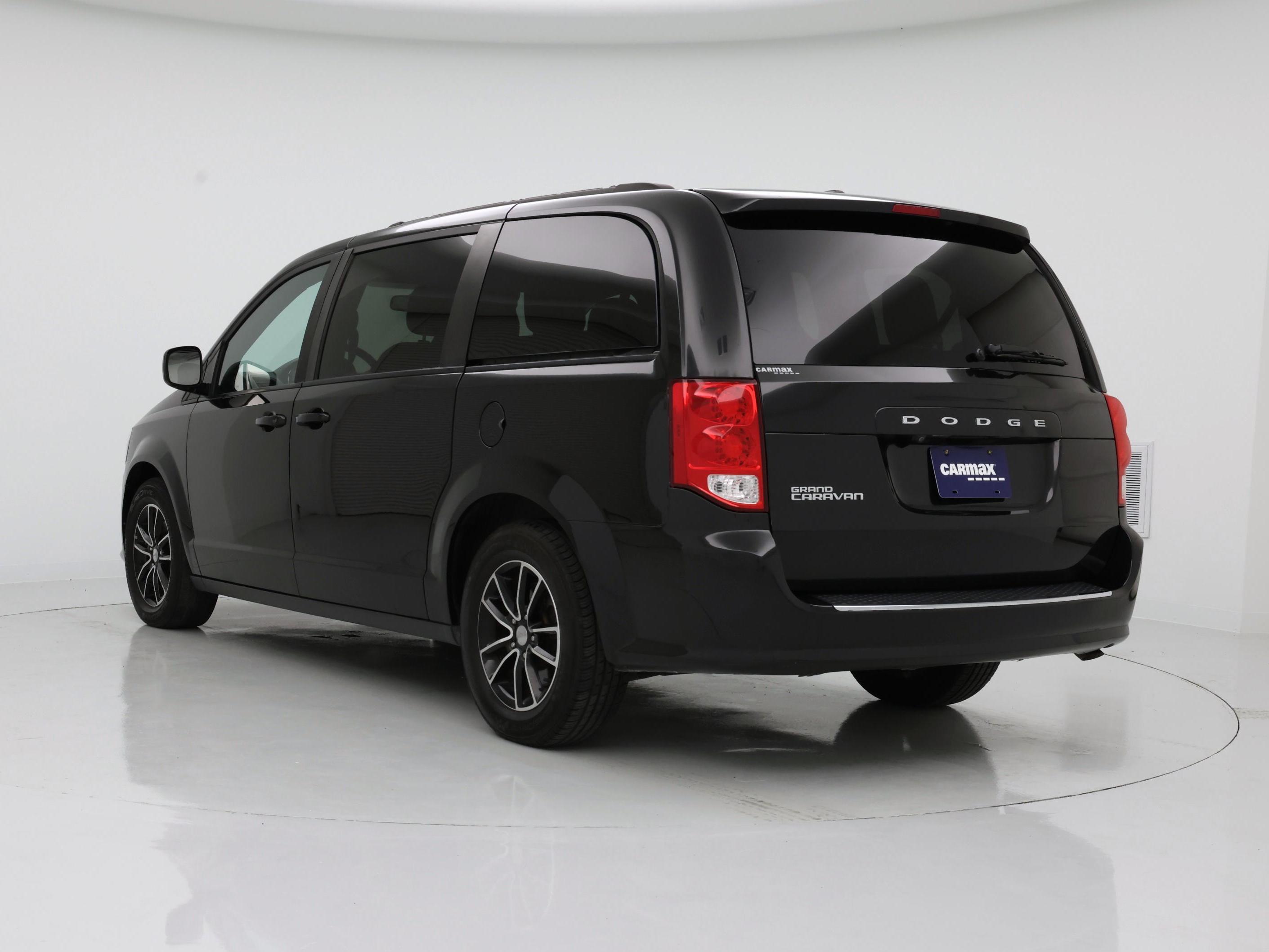 Thumbnail: 2018 Dodge Grand Caravan - 2