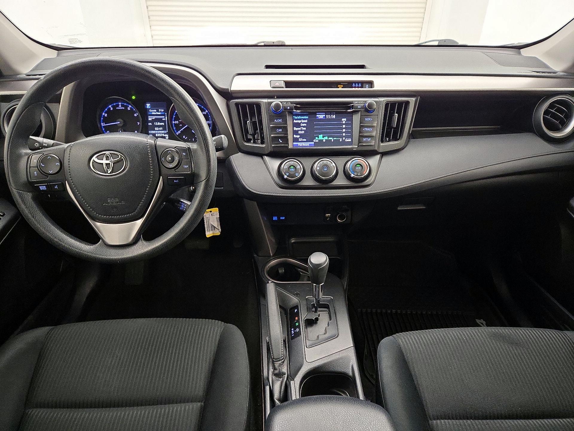 Thumbnail: 2018 Toyota RAV4 - 9