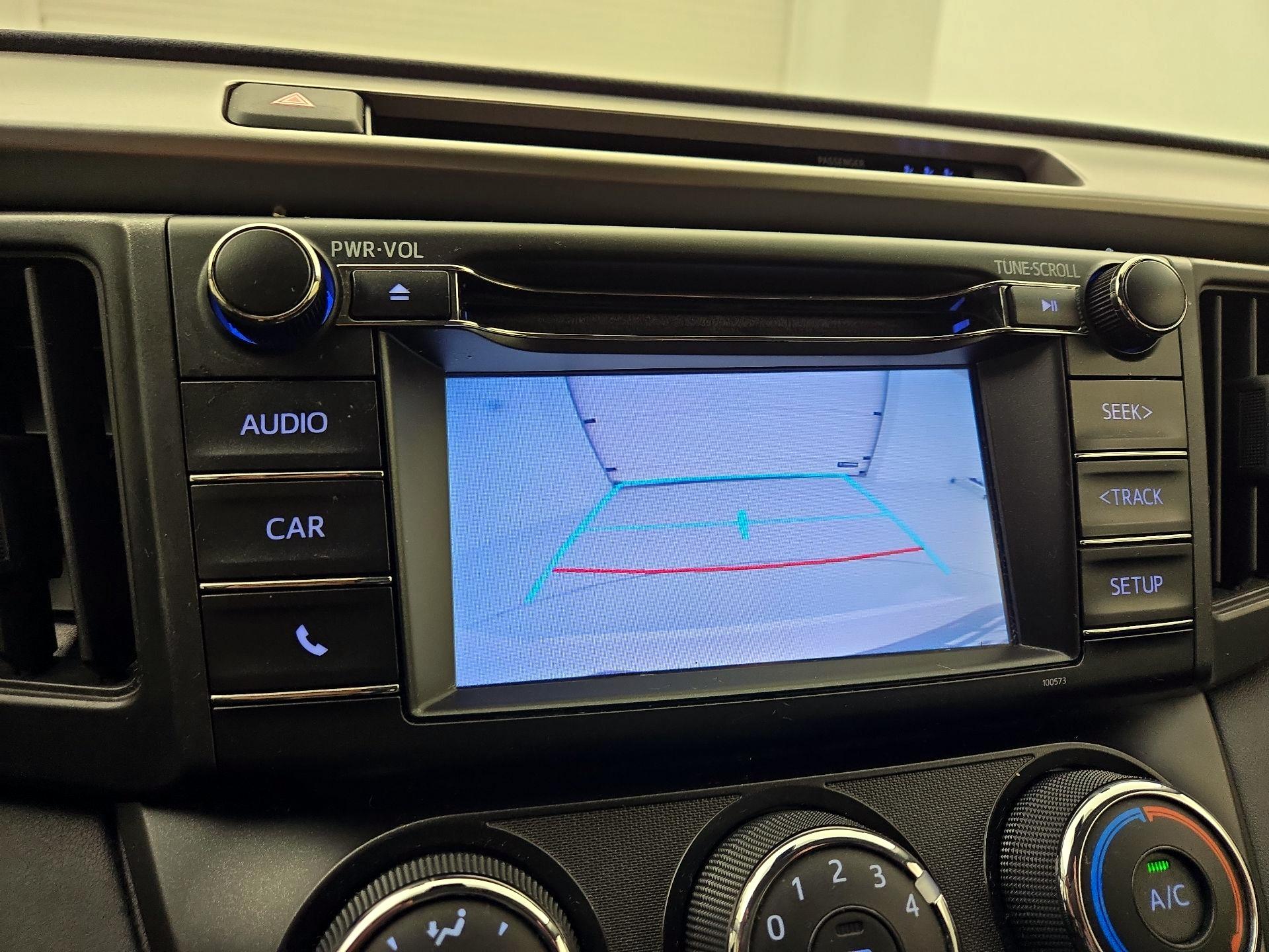 Thumbnail: 2018 Toyota RAV4 - 14