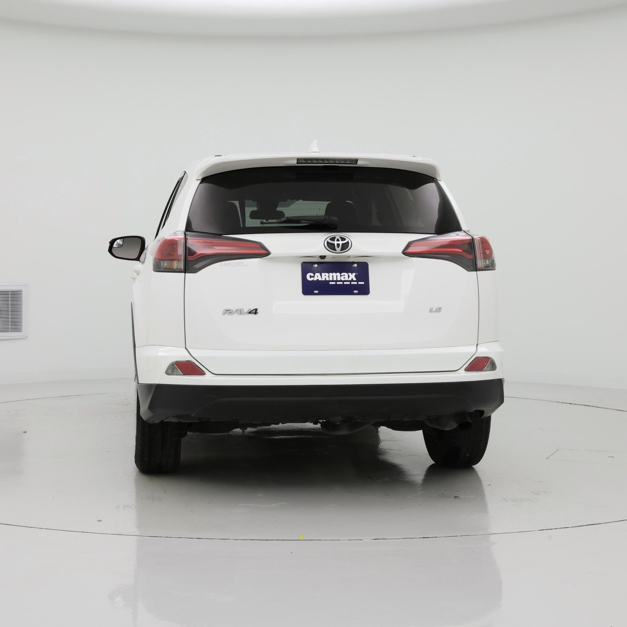 Thumbnail: 2018 Toyota RAV4 - 6