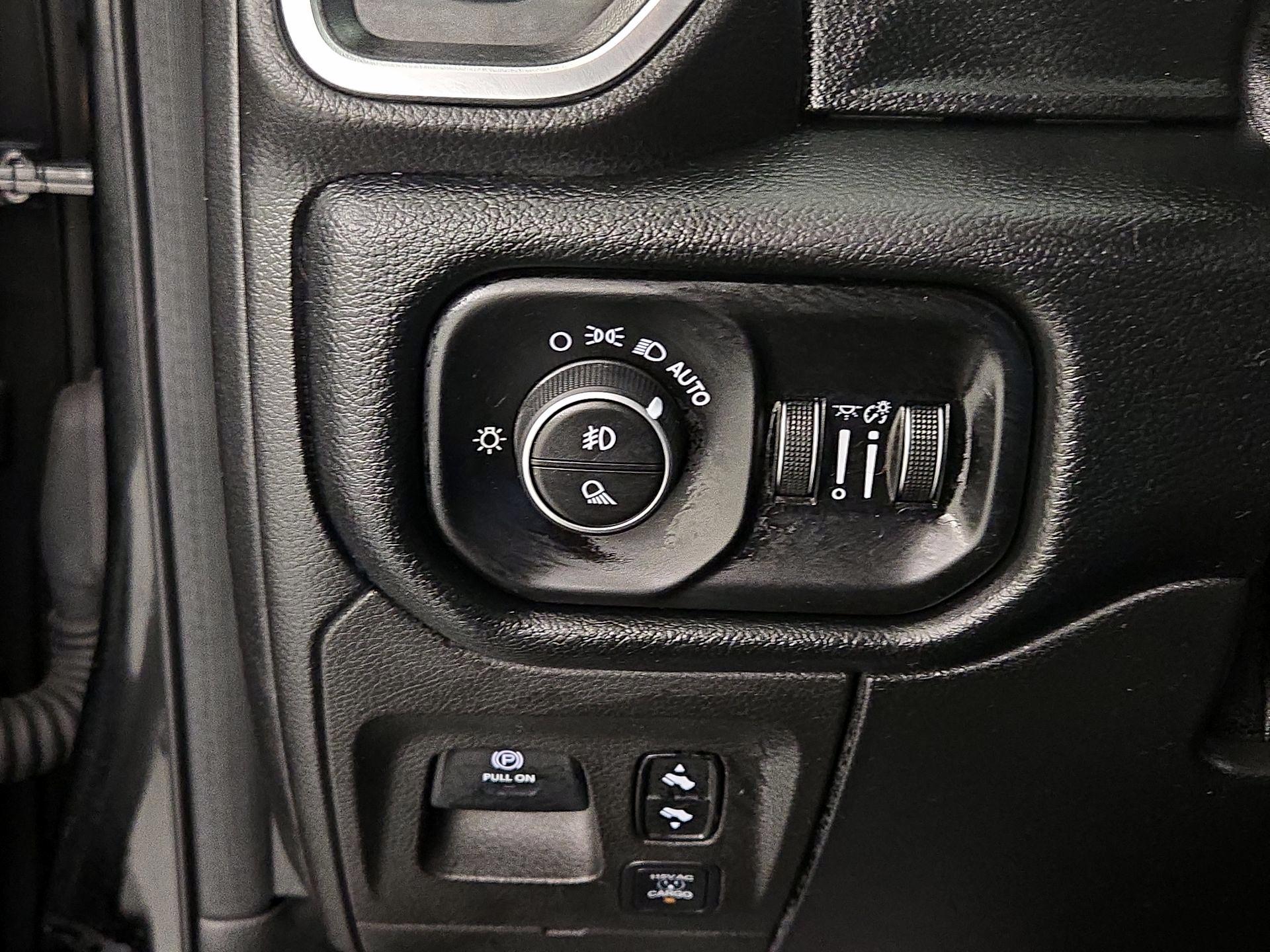 Thumbnail: 2019 RAM 1500 - 13