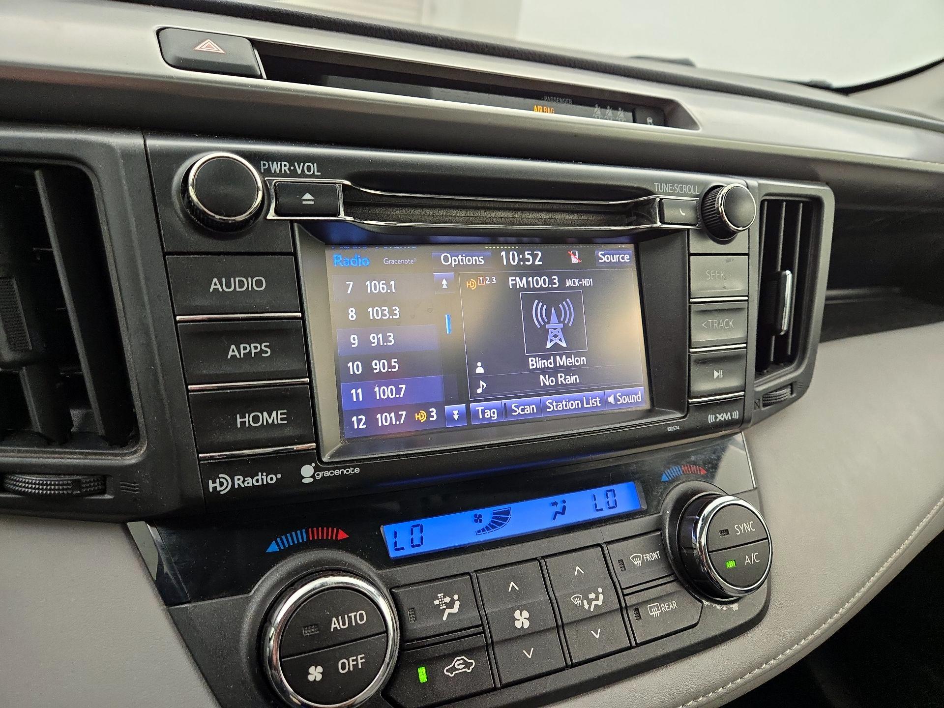 Thumbnail: 2017 Toyota RAV4 - 15