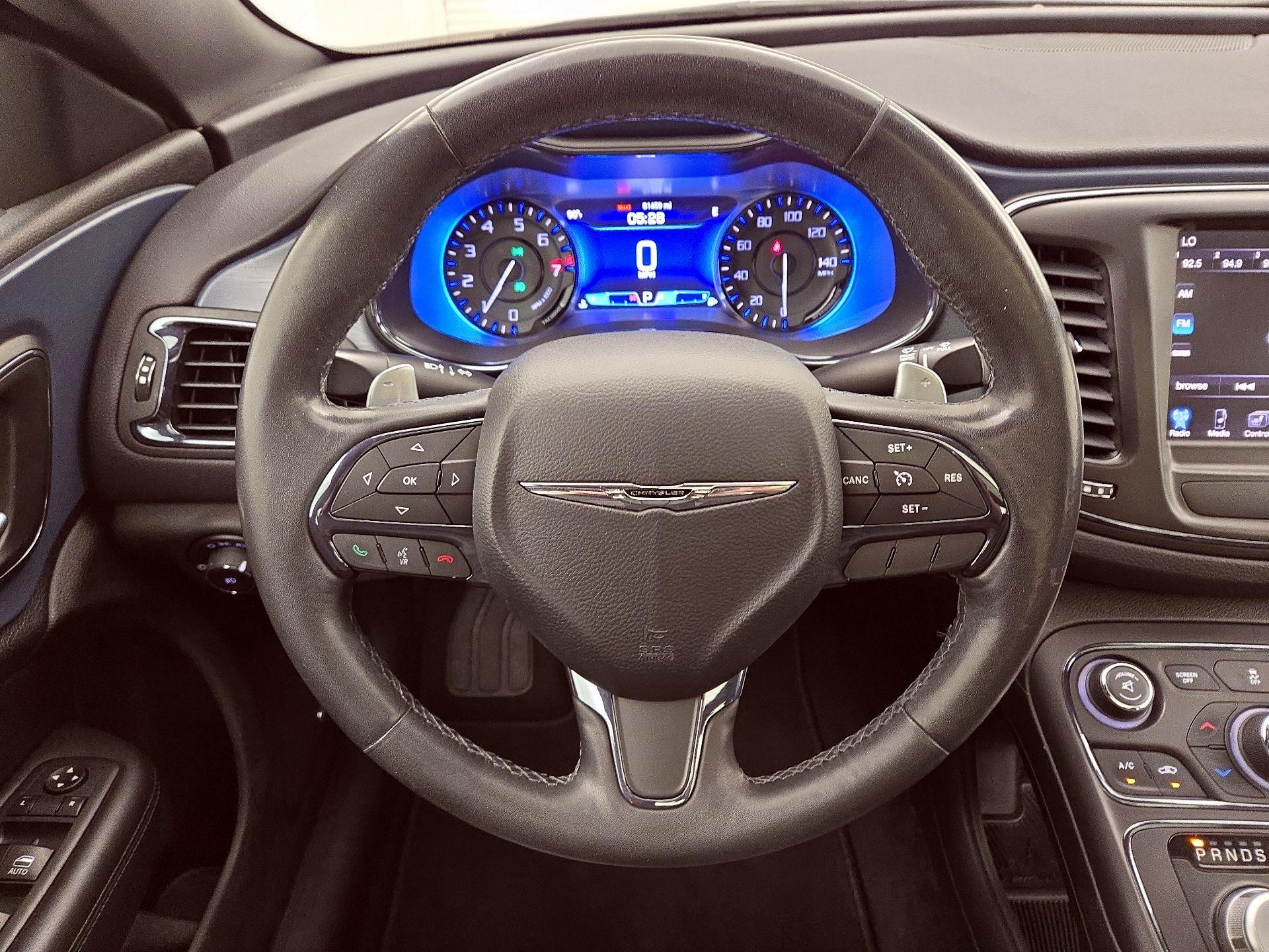 Thumbnail: 2015 Chrysler 200 - 10