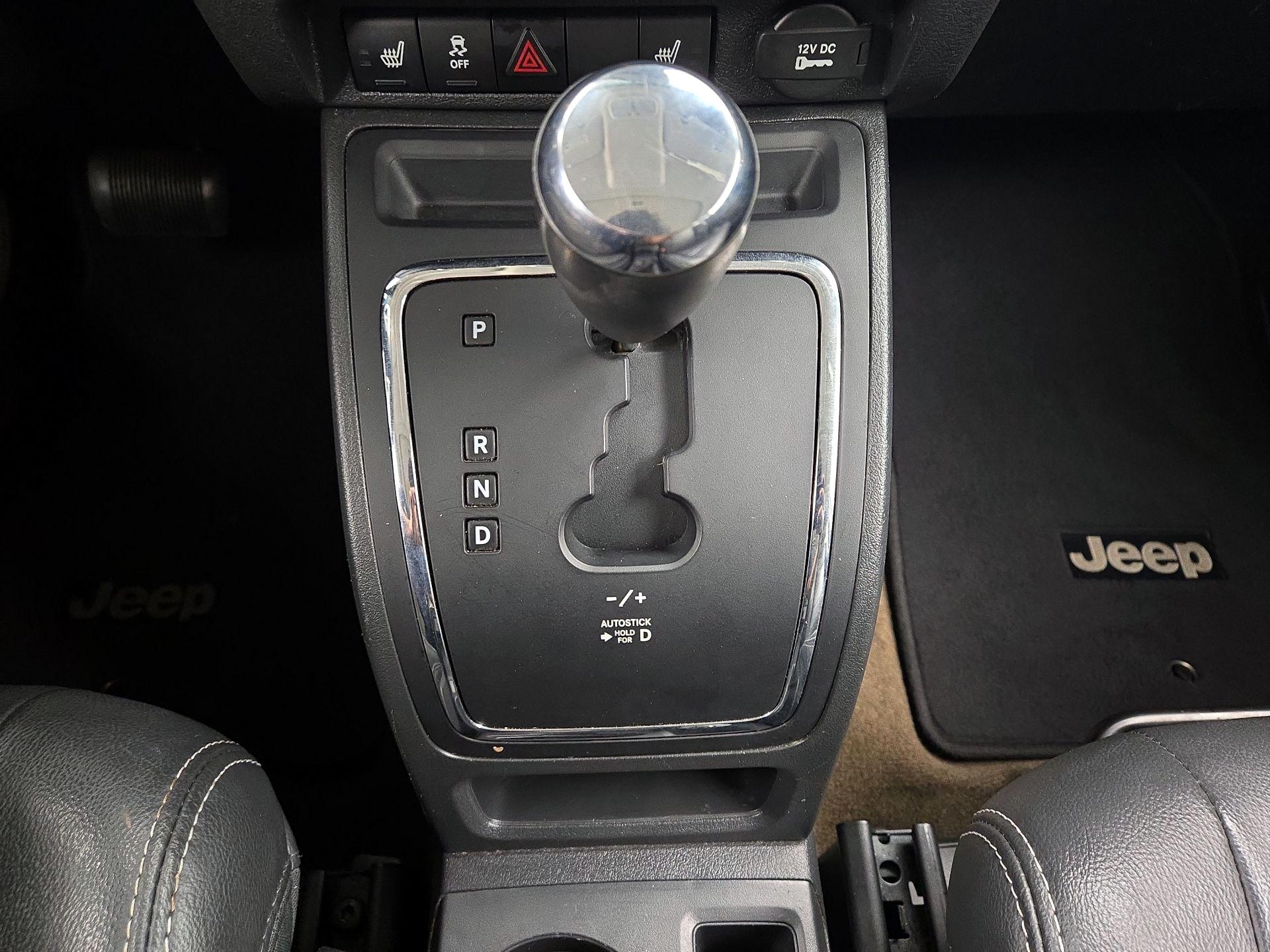 Thumbnail: 2016 Jeep Patriot - 16