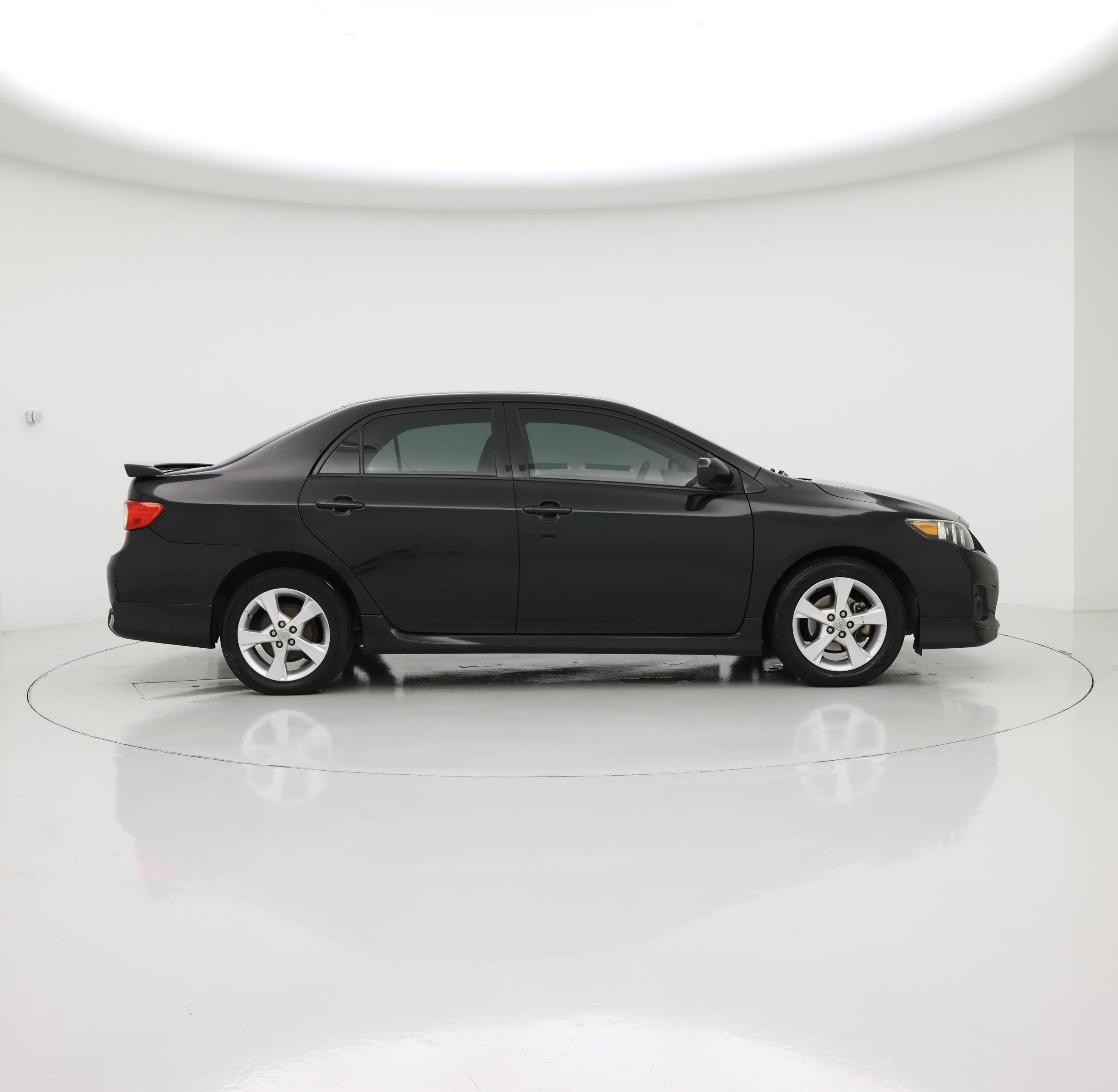 Thumbnail: 2013 Toyota Corolla - 7
