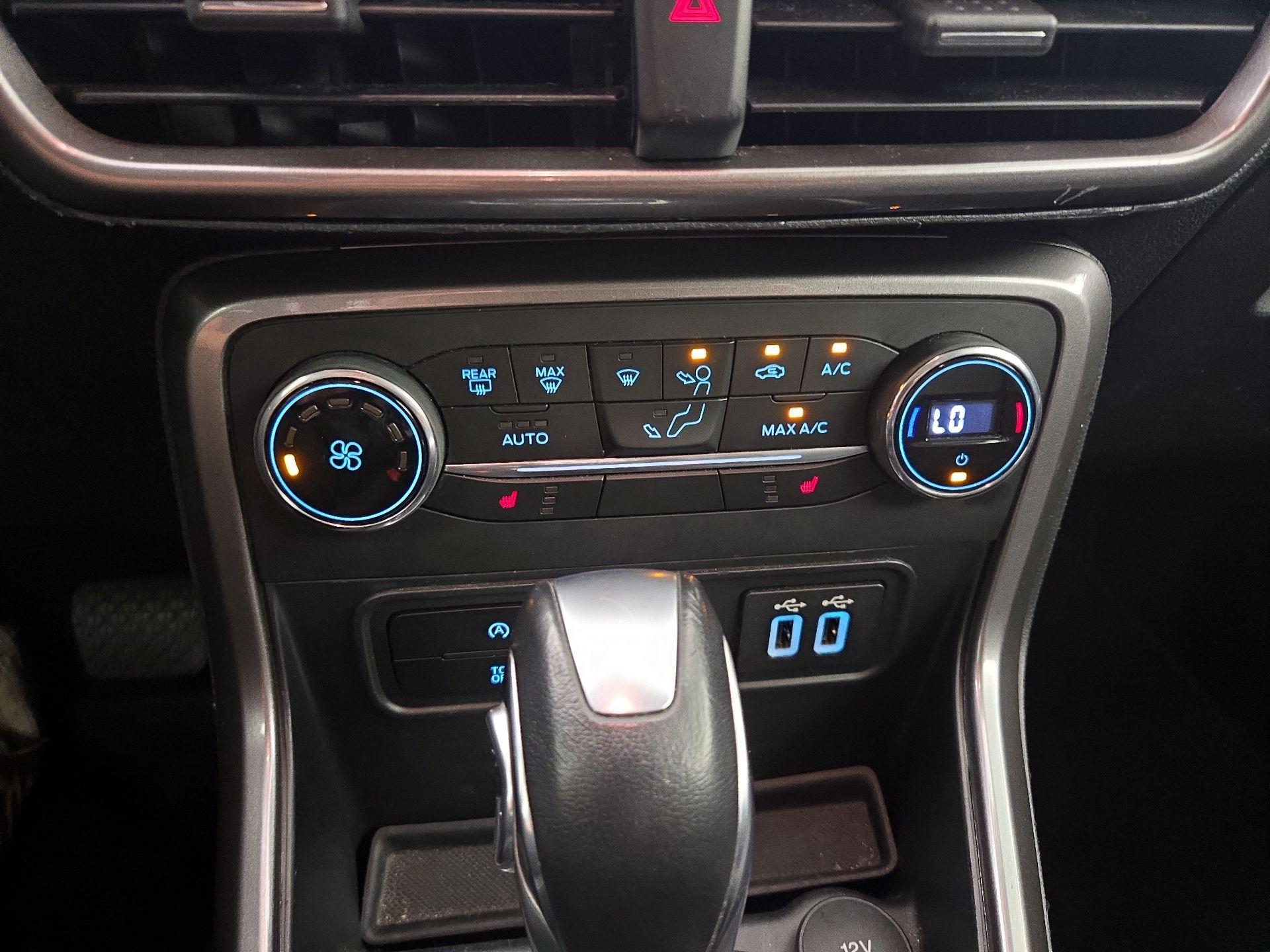 Thumbnail: 2019 Ford EcoSport - 16