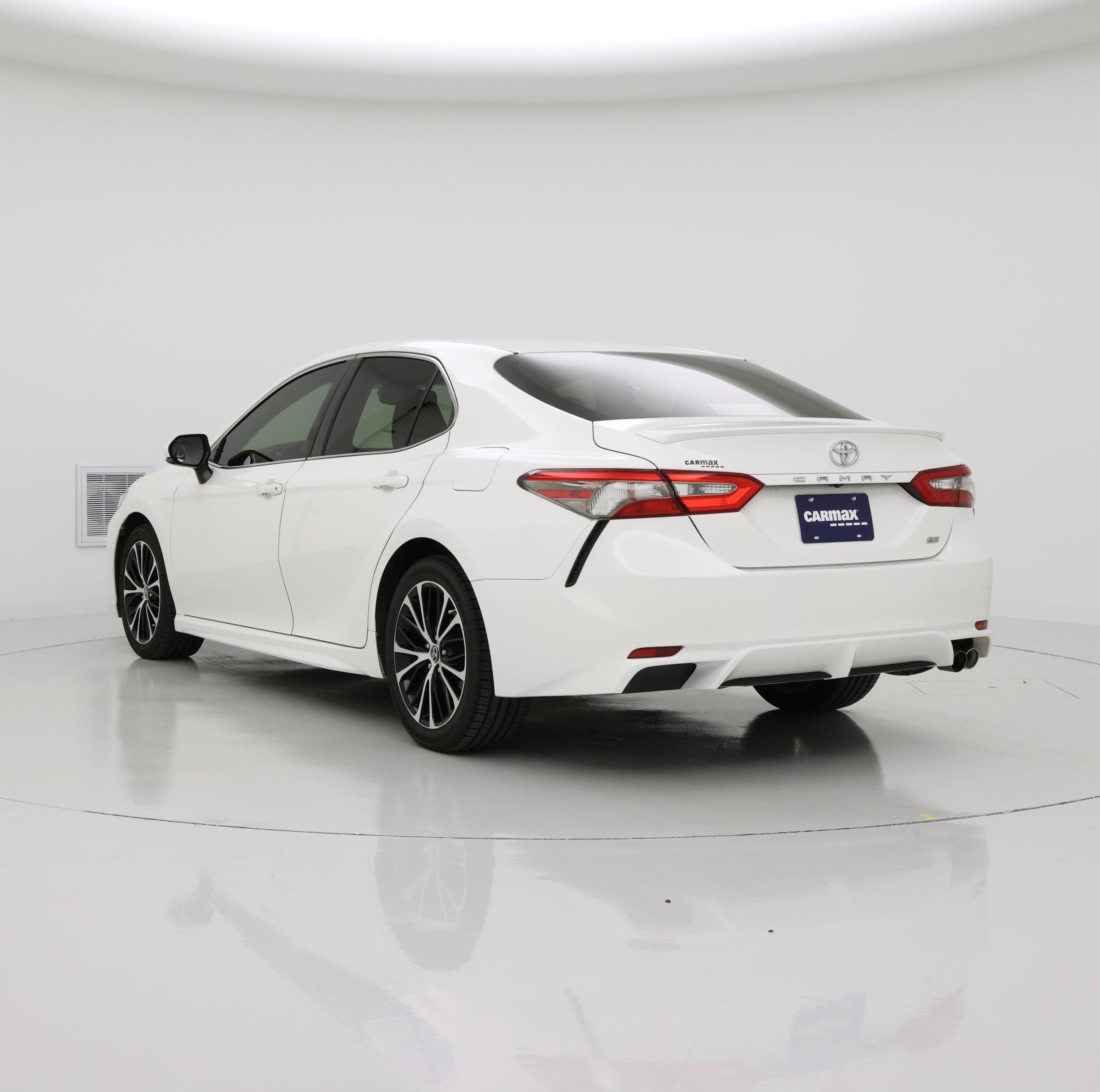 Thumbnail: 2018 Toyota Camry - 2