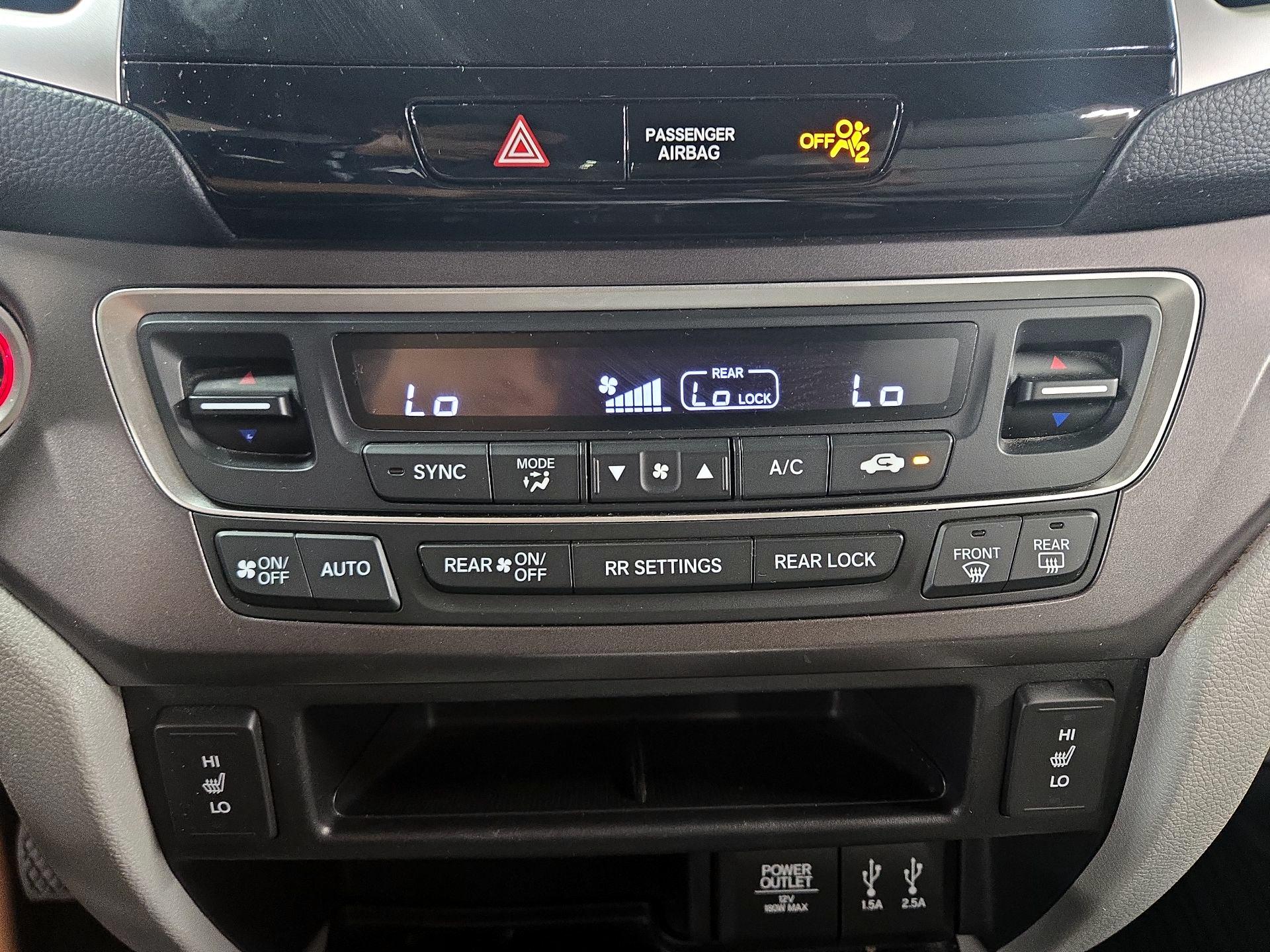 Thumbnail: 2016 Honda Pilot - 16
